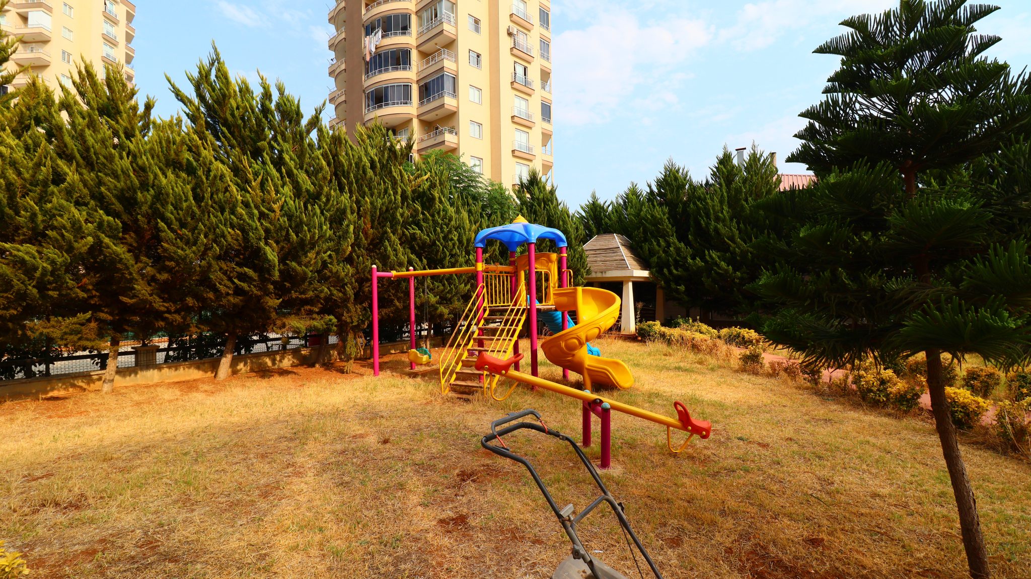 Mersin Erdemli Mezitli Dora Life Sitesi Satılık 2+1 Teras Katı Daire