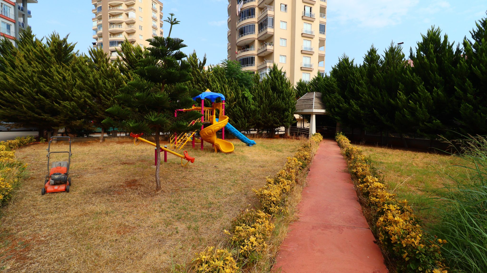 Mersin Erdemli Mezitli Dora Life Sitesi Satılık 2+1 Teras Katı Daire