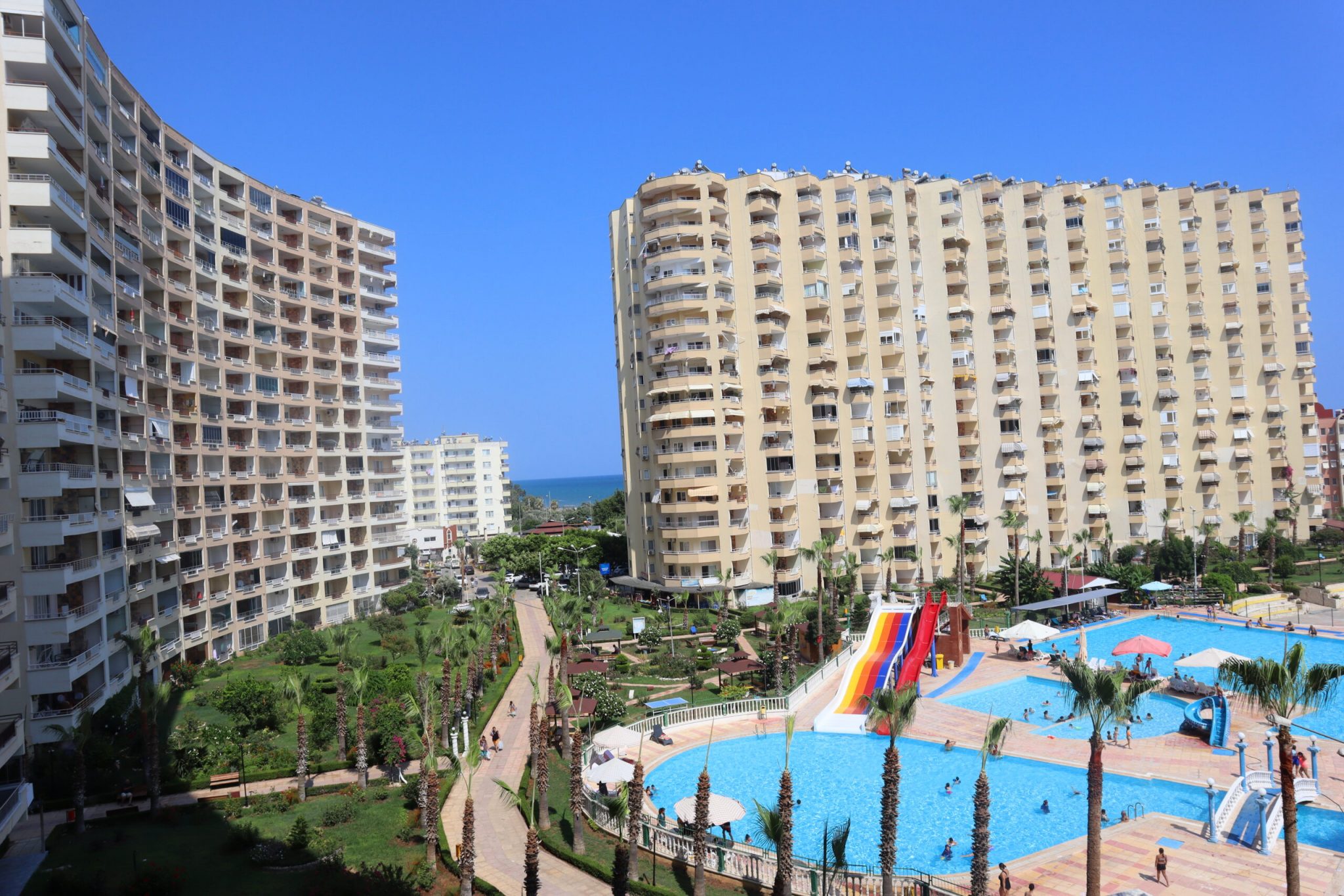 MERSİN ERDEMLİ TÖMÜK FLAMİNGO 4 TATİL SİTESİ YAZLIK 3+1 SATILIK DAİRE