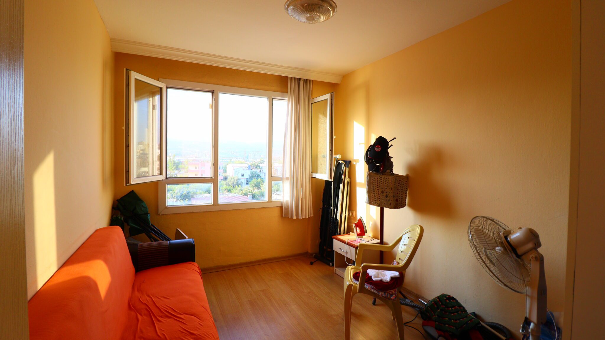 Mersin Erdemli Güzedağ Sitesi Eşyalı Satılık 3+1 Geniş Masrafsız Daire
