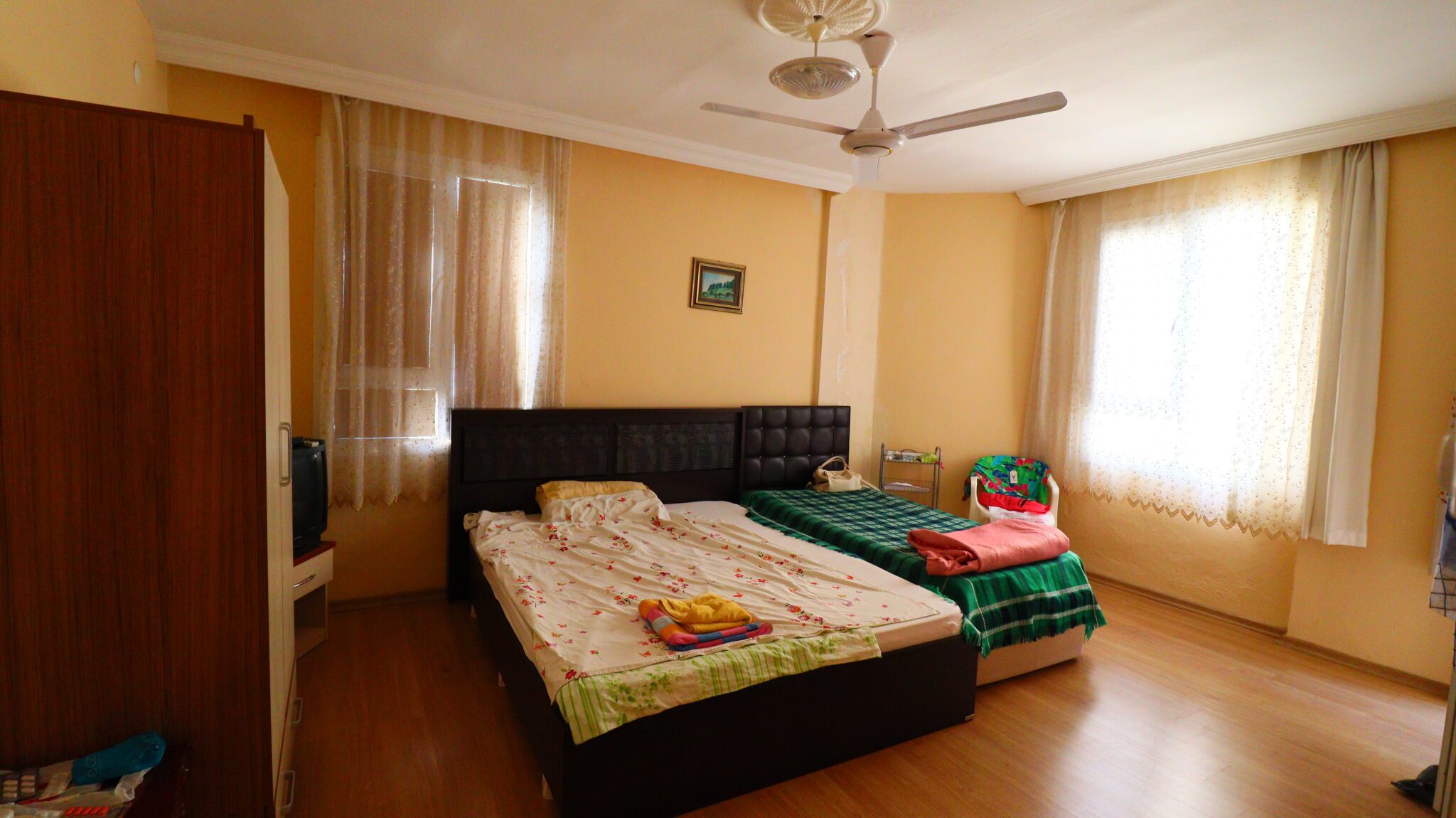 Mersin Erdemli Güzedağ Sitesi Eşyalı Satılık 3+1 Geniş Masrafsız Daire