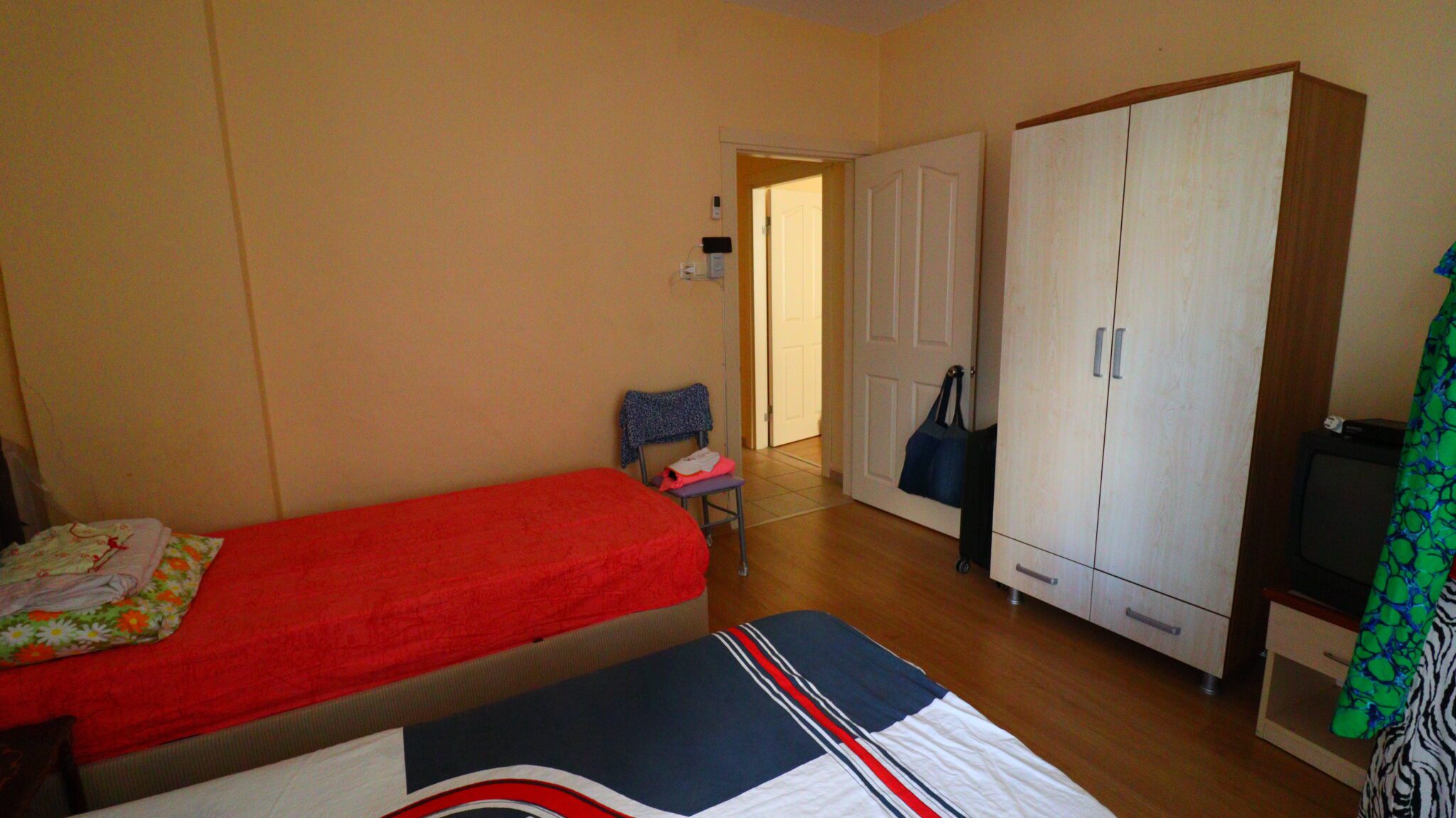 Mersin Erdemli Güzedağ Sitesi Eşyalı Satılık 3+1 Geniş Masrafsız Daire