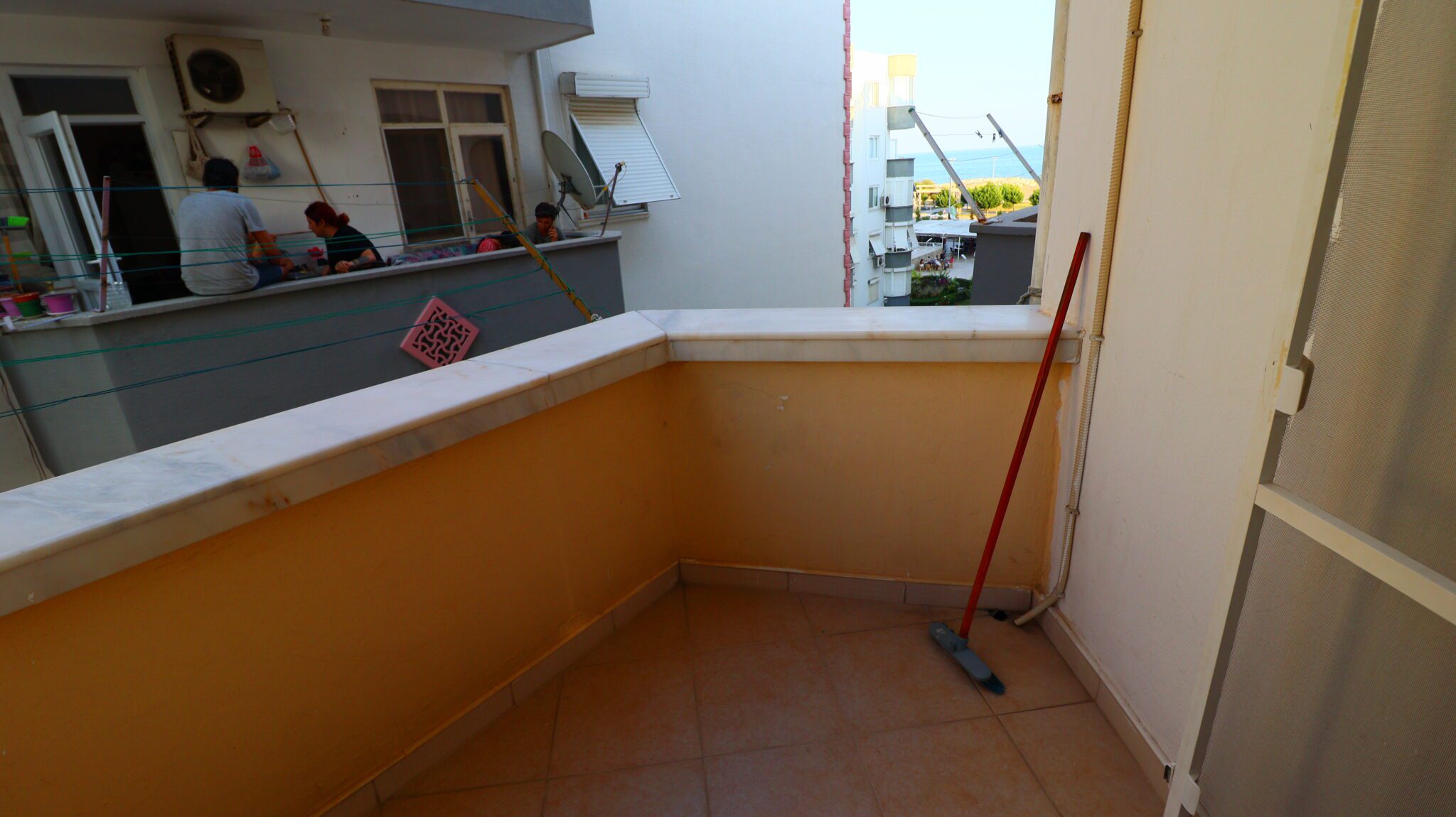 Mersin Erdemli Güzedağ Sitesi Eşyalı Satılık 3+1 Geniş Masrafsız Daire