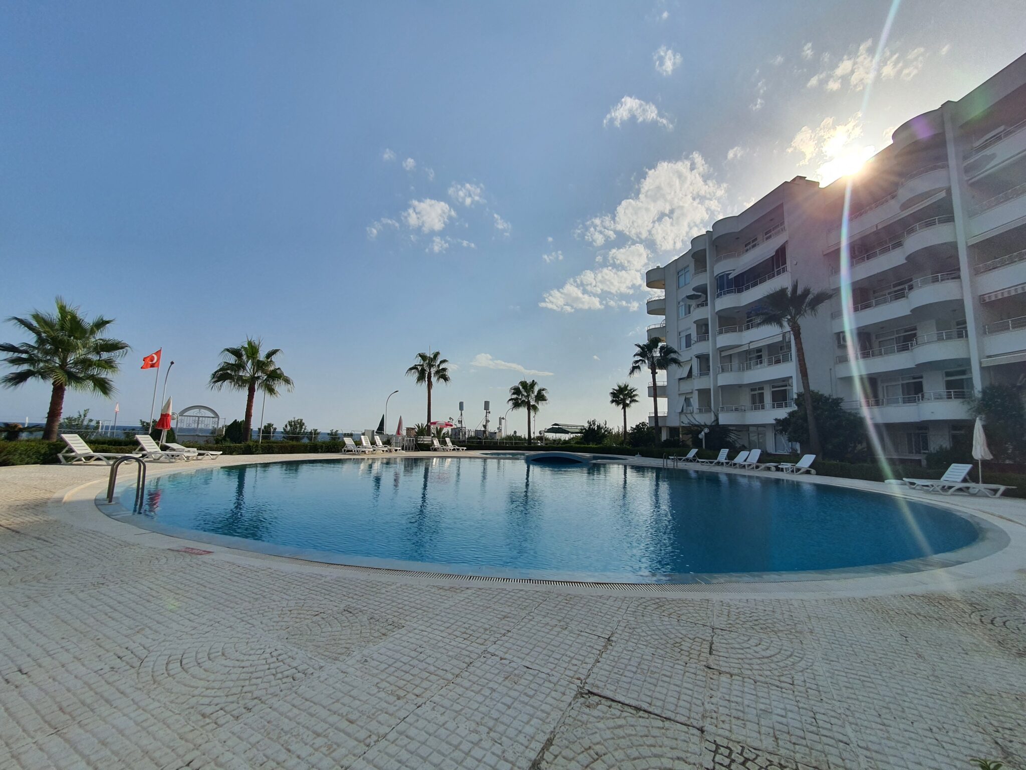 Erdemli Arpaçbahşiş Denize Sıfır Yıldız Taşı Sitesi Satılık Bahçe Dubleksi
