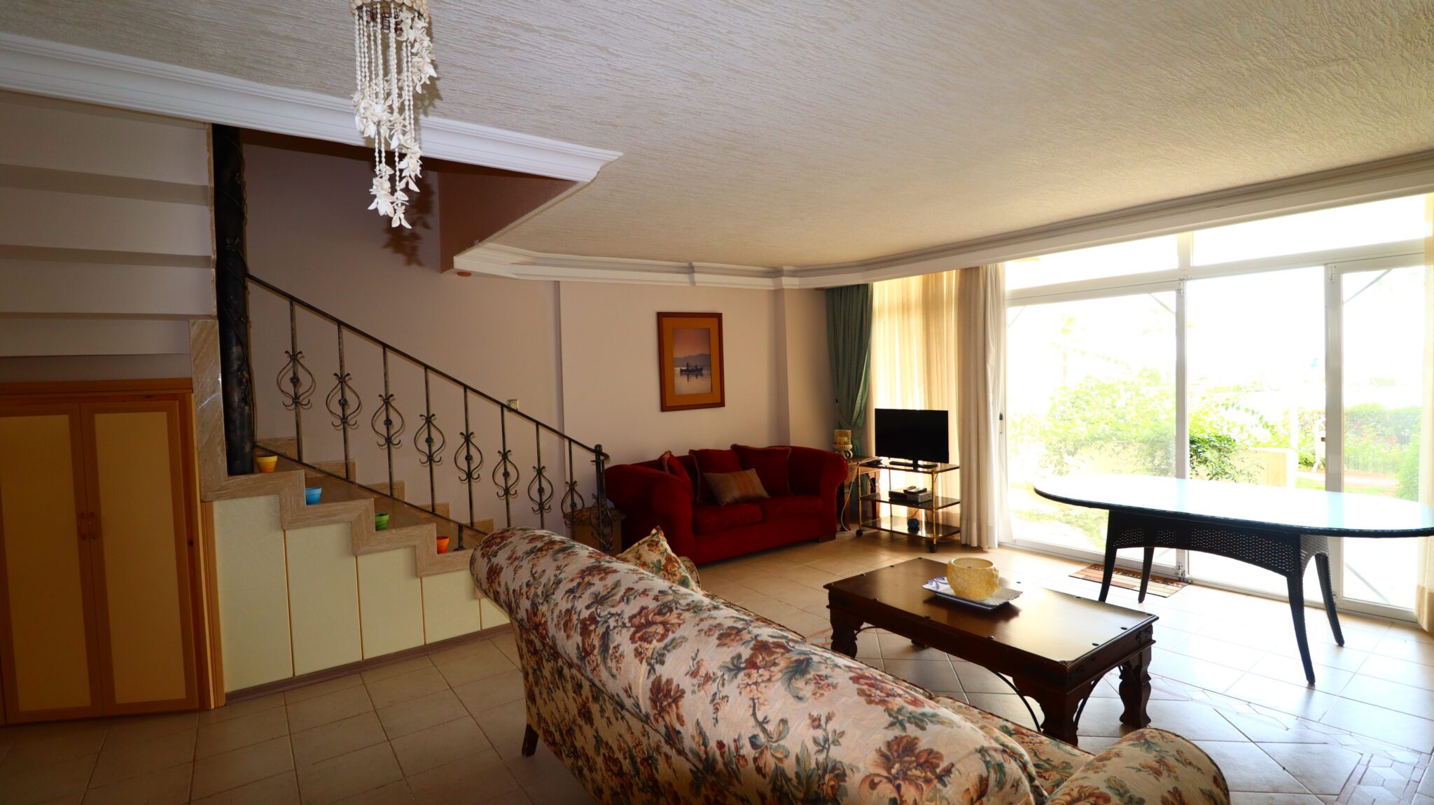 Erdemli Arpaçbahşiş Denize Sıfır Yıldız Taşı Sitesi Satılık Bahçe Dubleksi