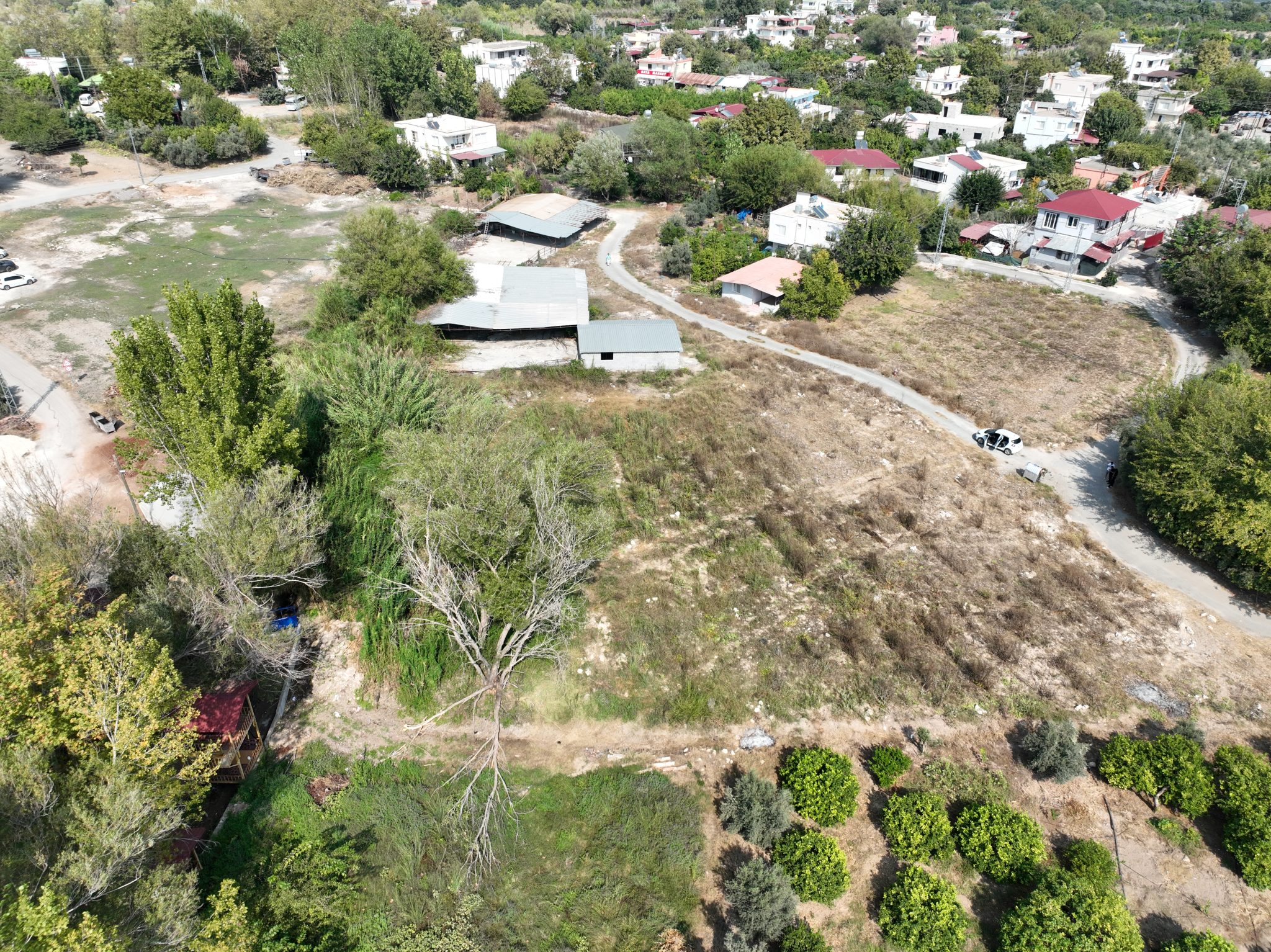 Mersin Erdemli Elvanlı’da 900 m2 İmarlı Satılık Arsa
