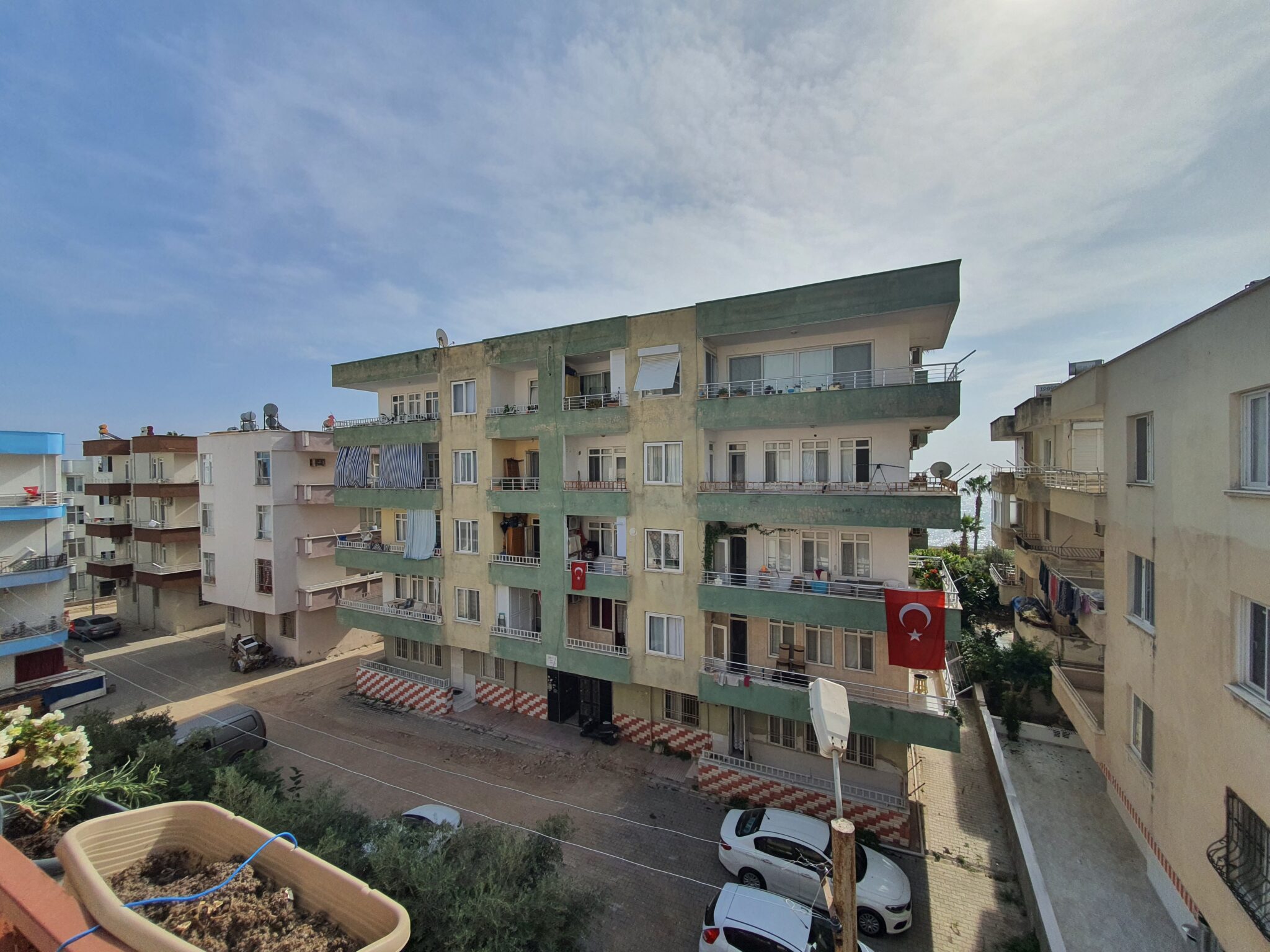 Mersin Erdemli Merkez Mahallesi Close to the Sea 3+1 Apartment for Sale