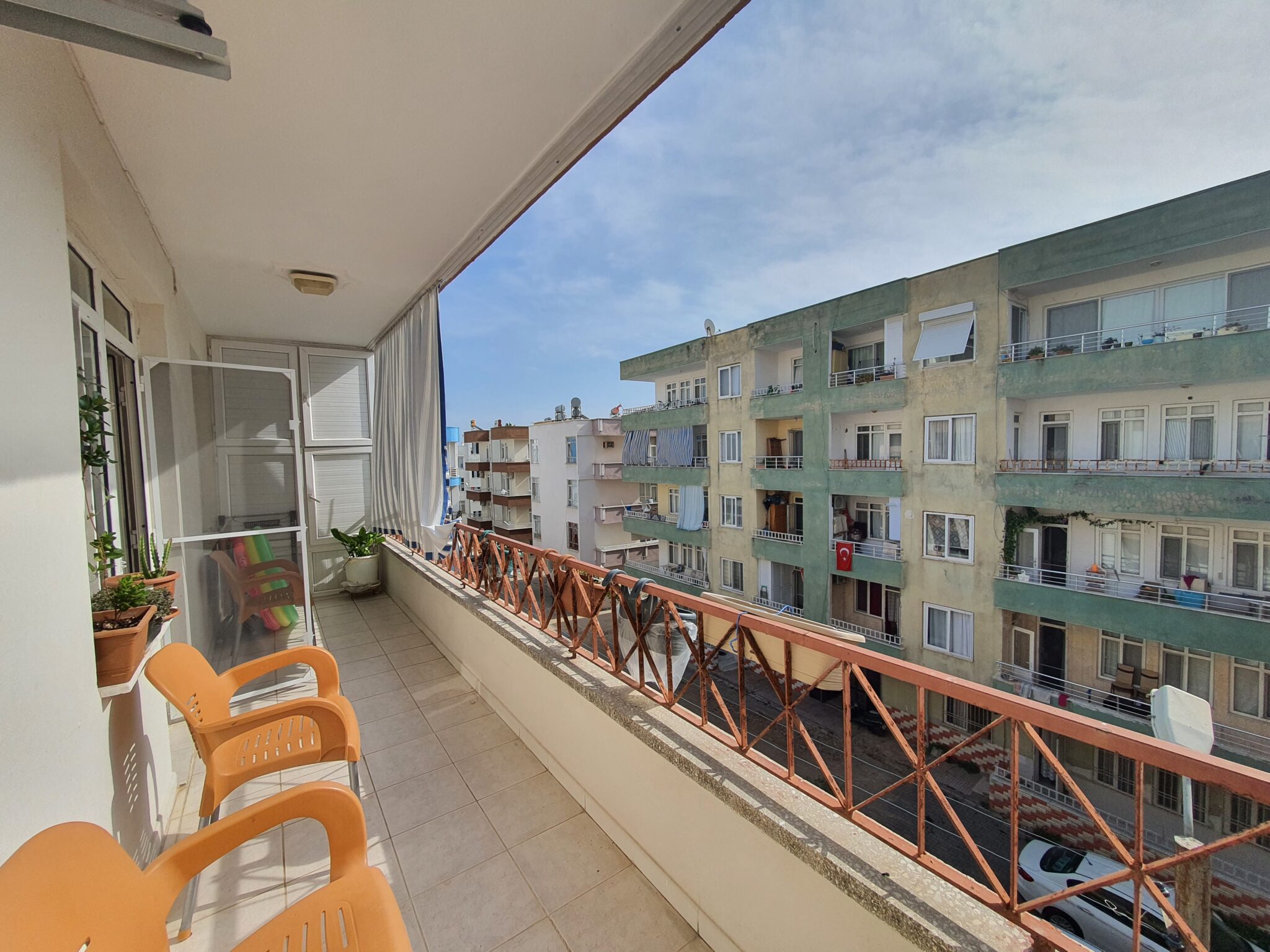 Mersin Erdemli Merkez Mahallesi Close to the Sea 3+1 Apartment for Sale