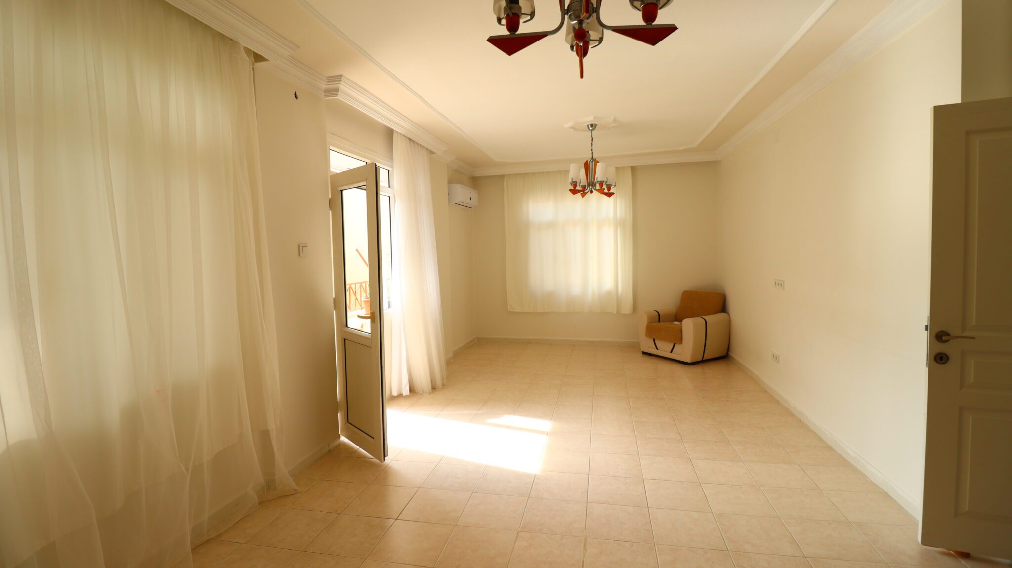 Mersin Erdemli Merkez Mahallesi Close to the Sea 3+1 Apartment for Sale