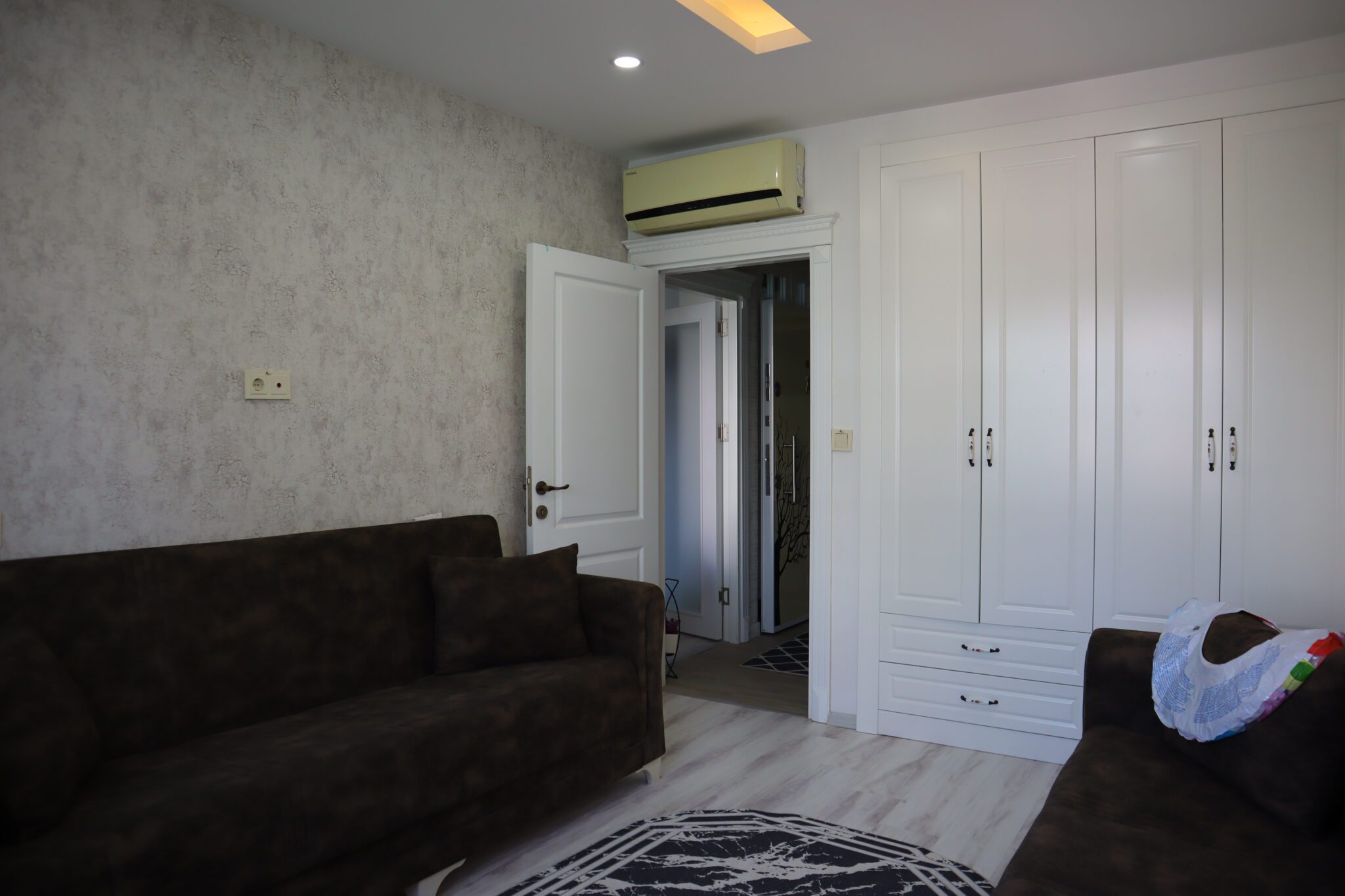 Mersin Erdemli Tömük Asis Marmaris Lüks 1+1 Eşyalı Satılık Daire