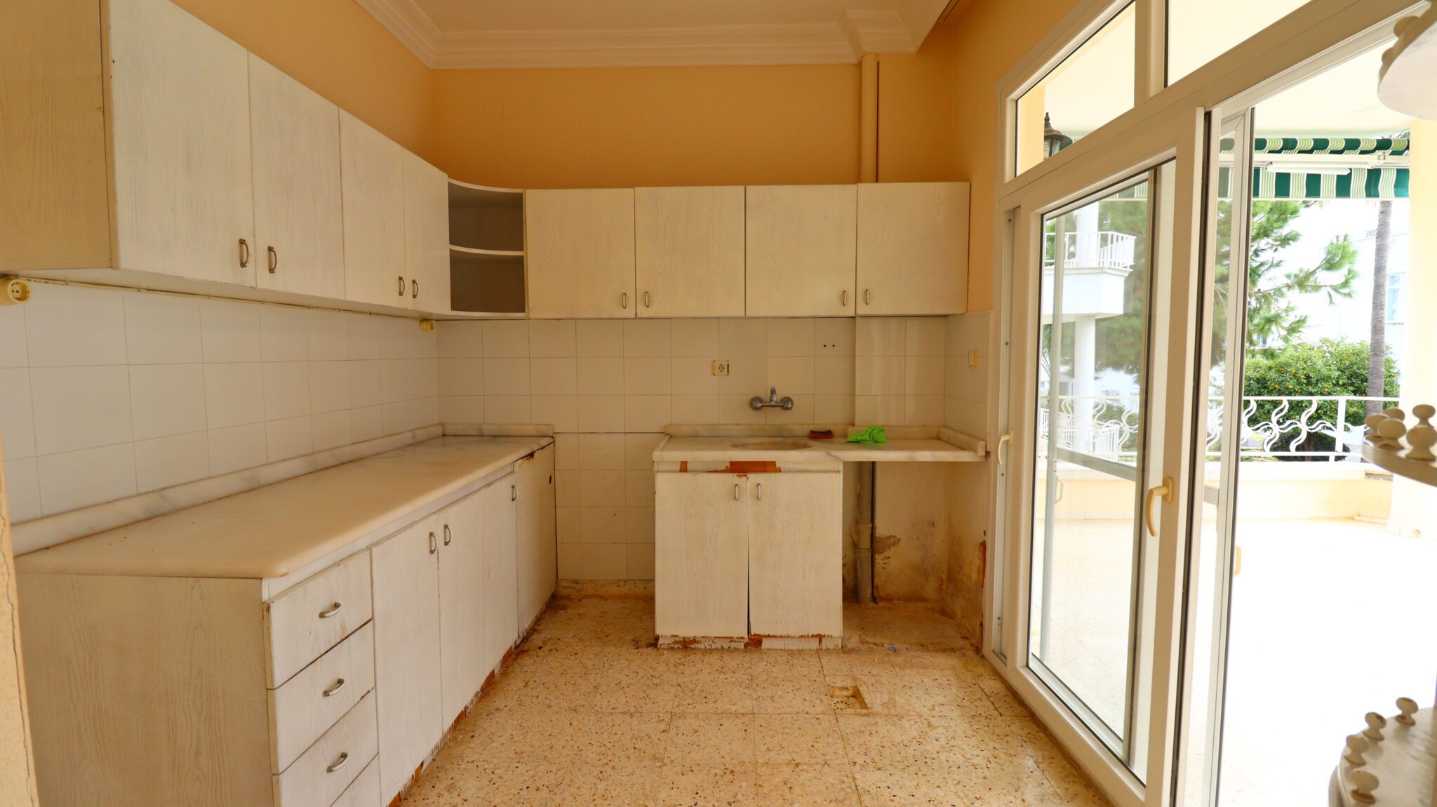 Kumkuyu Altınportakal Satılık Bahçe Katı 3+1 Daire