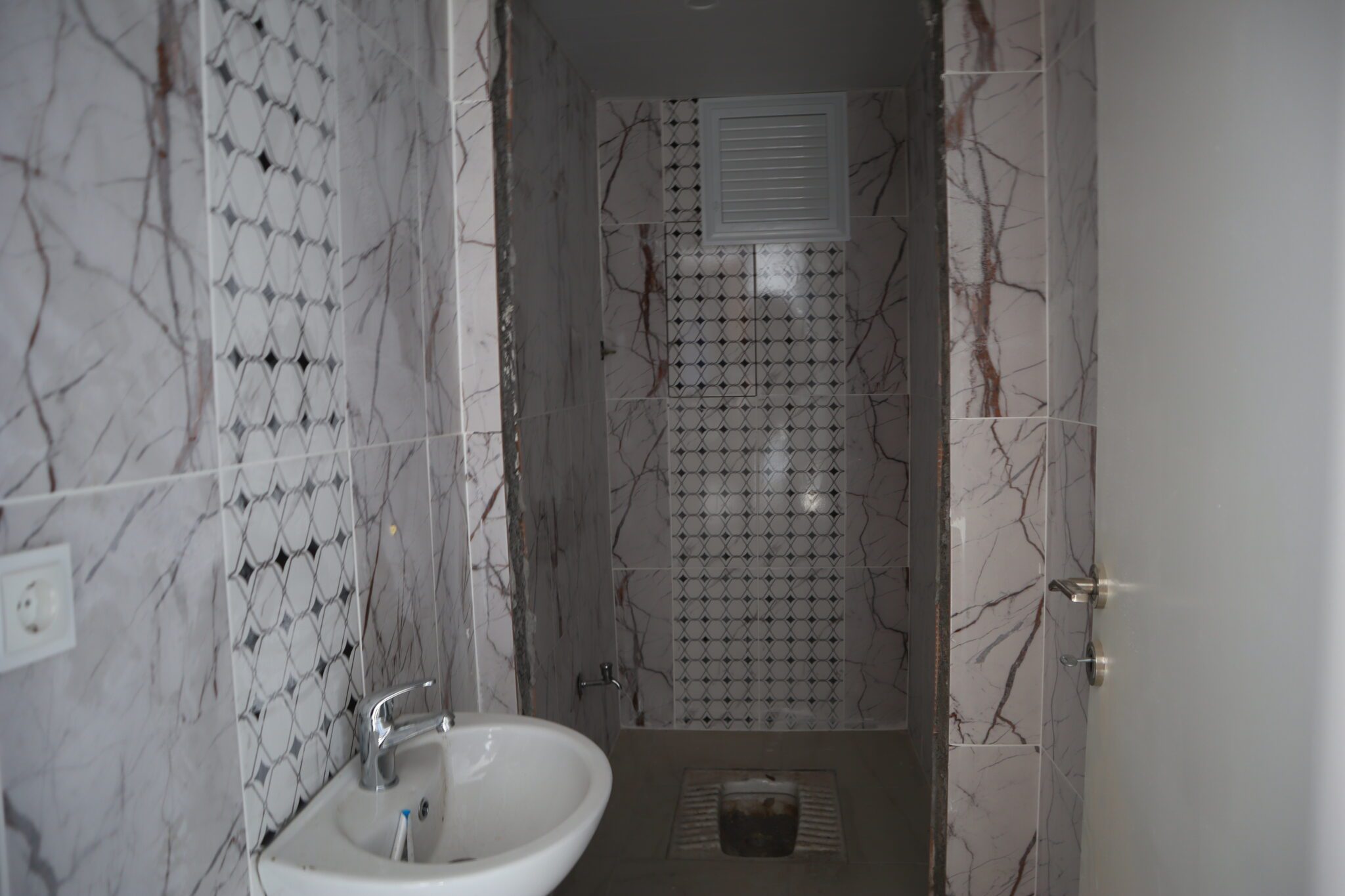 Wohnung zu verkaufen in Mersin Erdemli Koyuncu