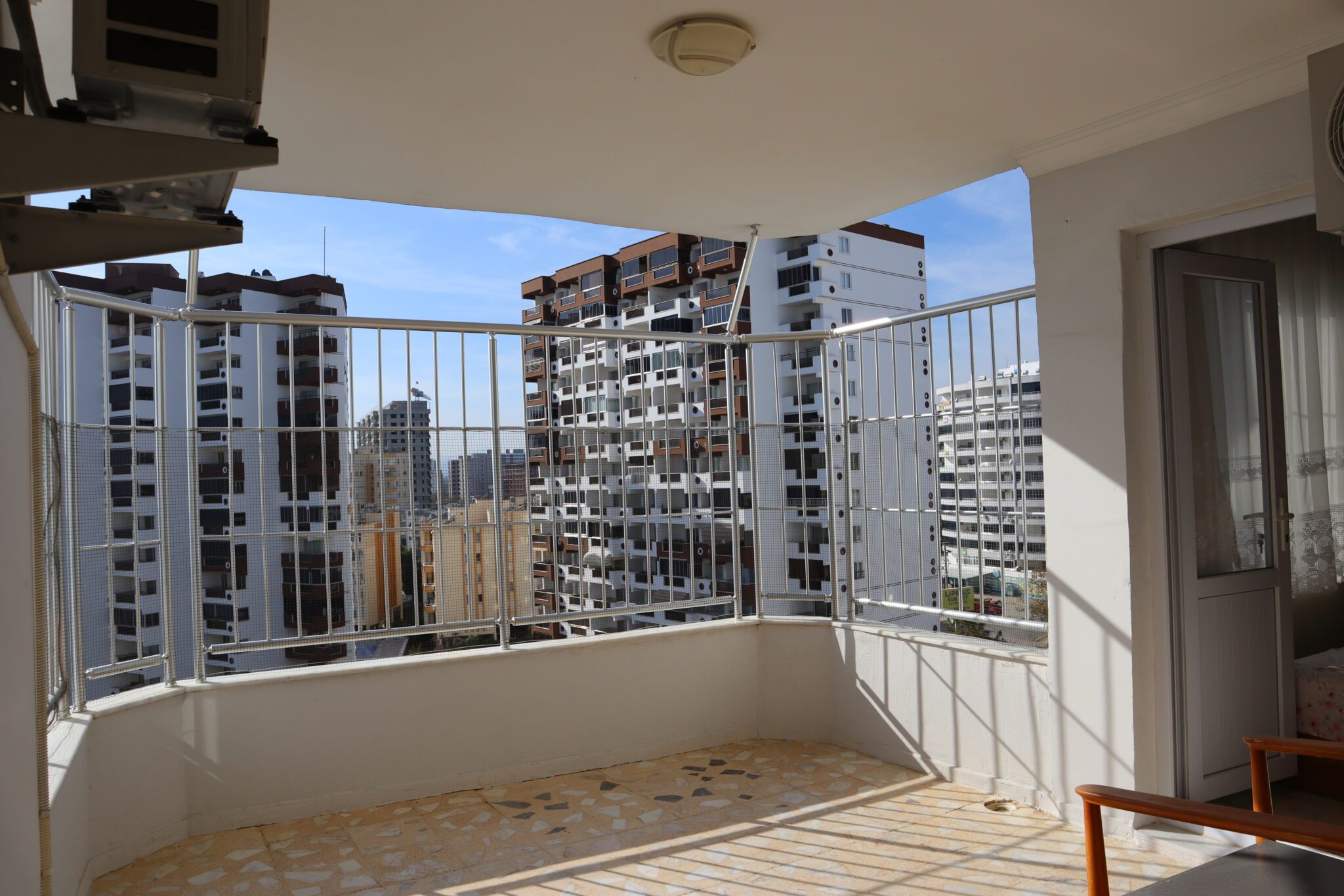 Mersin Erdemli Tömük Elmas Tatil Sitesi 2+1  Eşyalı Köşe Daire