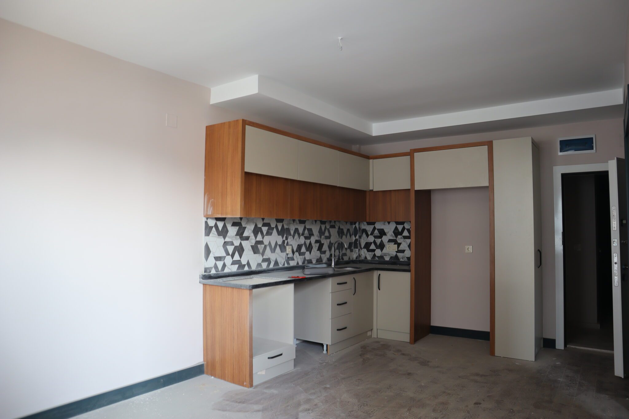 Mersin Erdemli Kocahasanlı 1+1 Apartment For Sale