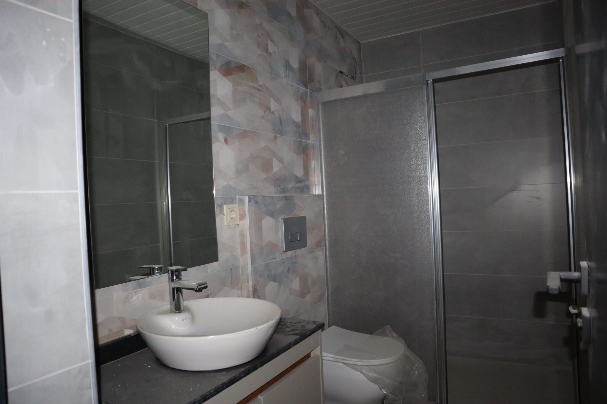 Mersin Erdemli Kocahasanlı 1+1 Apartment For Sale