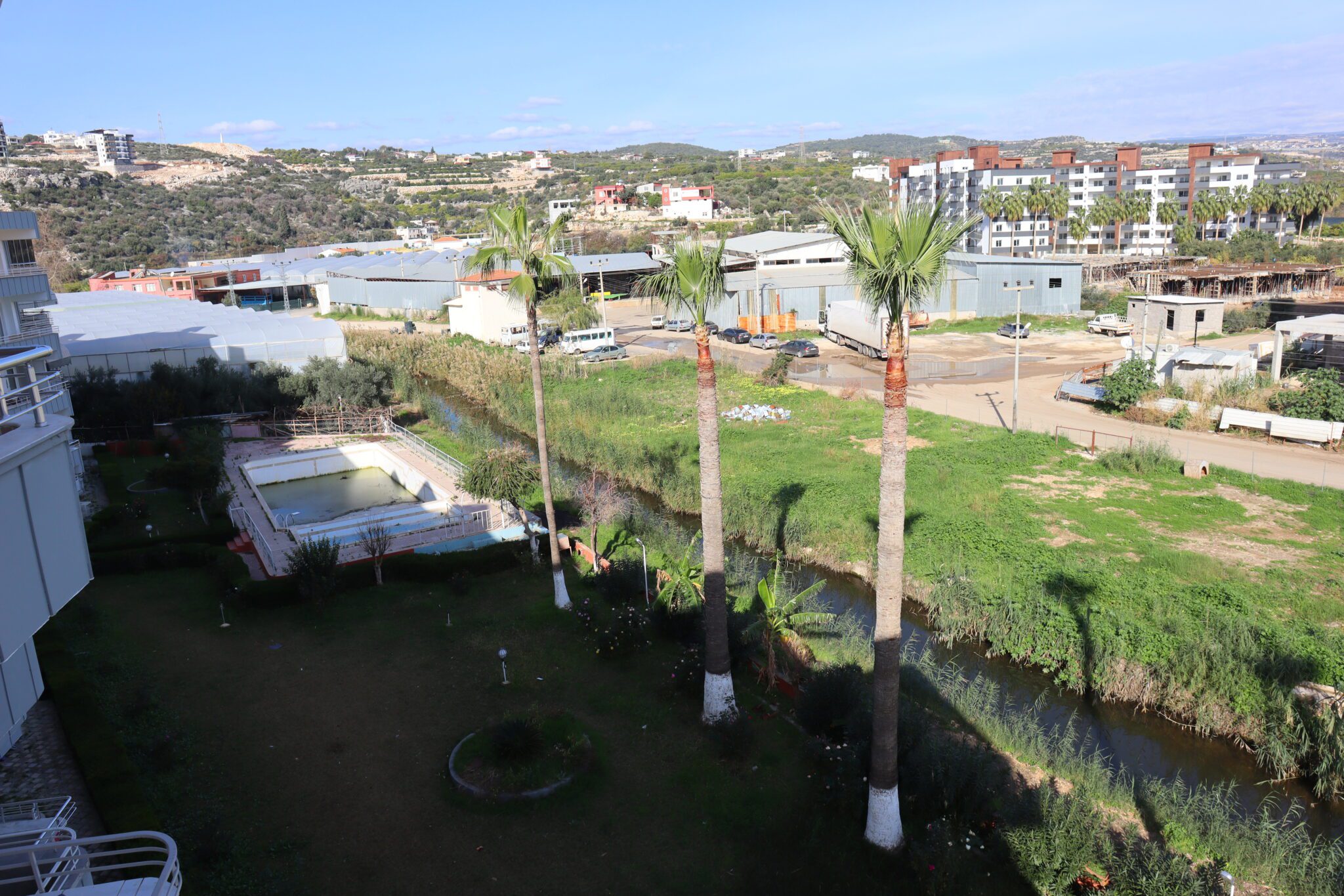 Mersin Erdemli Limonlu Yeşilyurt Tatil Sitesi ‘nde 2+1 Eşyalı Satılık Daire