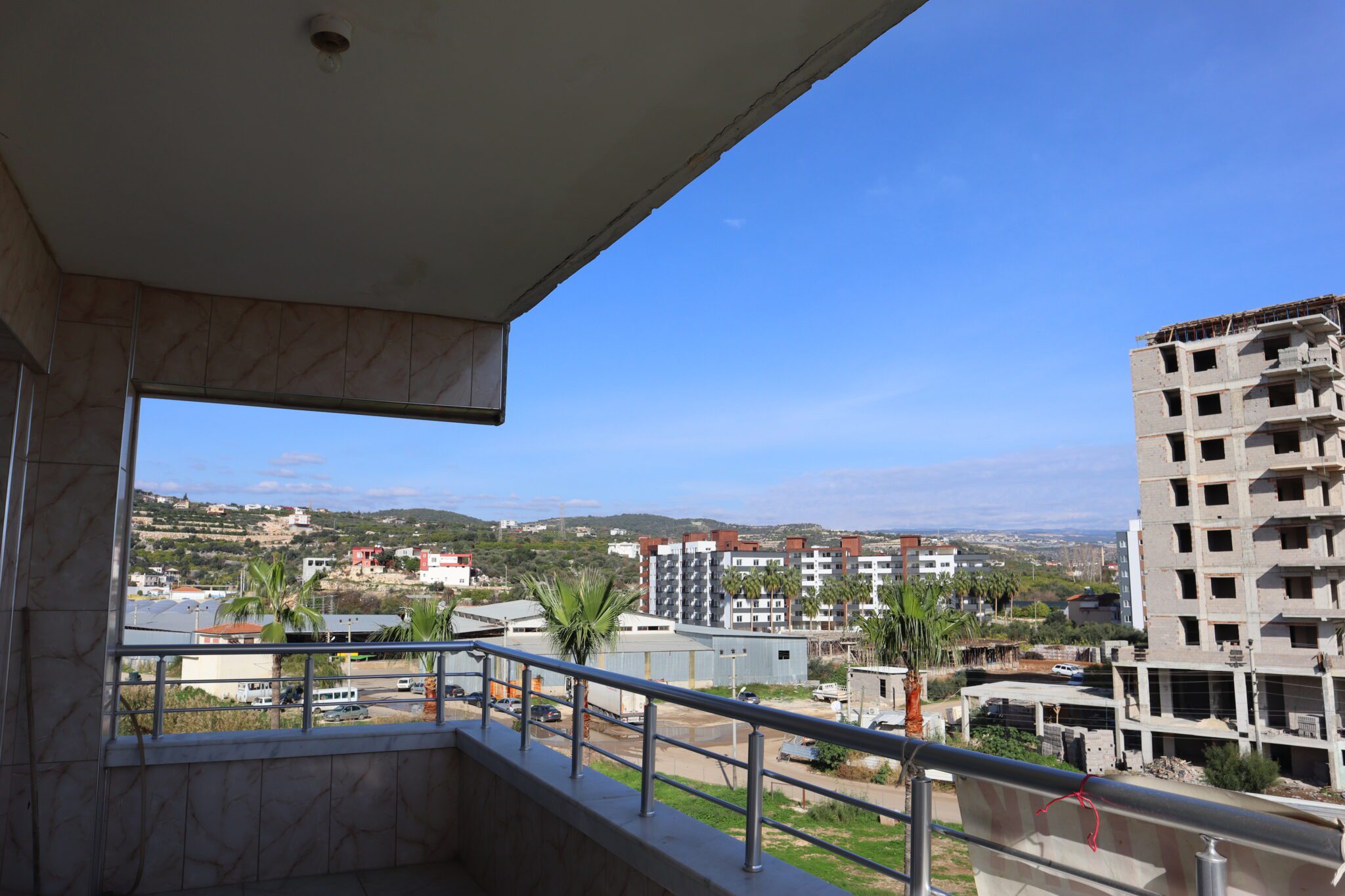 Mersin Erdemli Limonlu Yeşilyurt Tatil Sitesi ‘nde 2+1 Eşyalı Satılık Daire