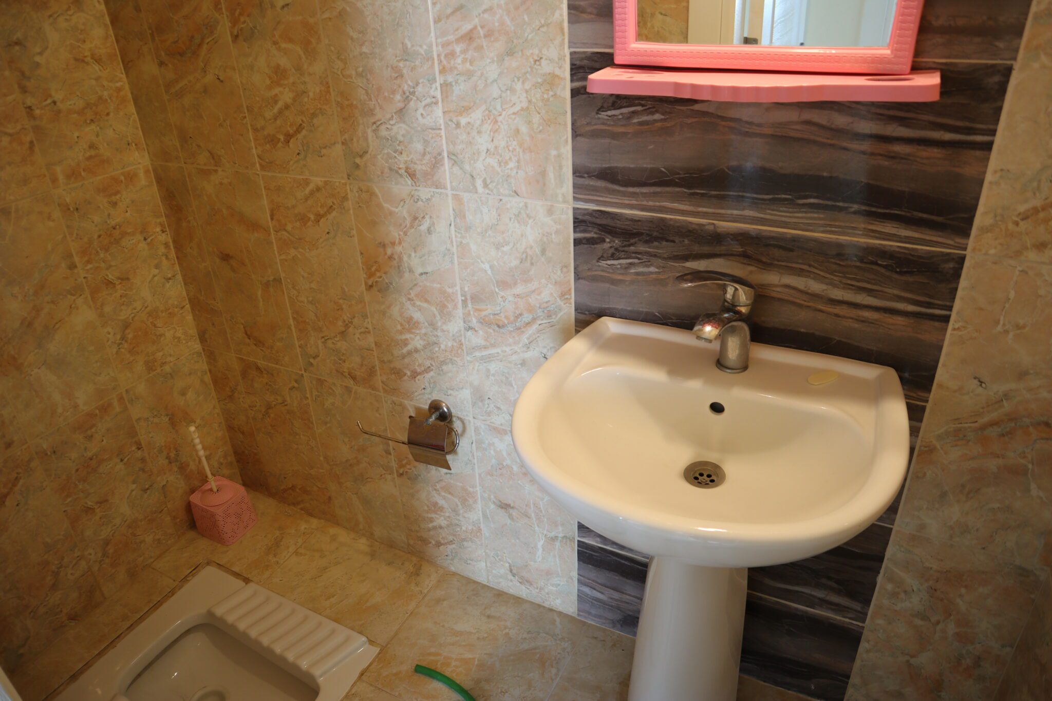 Mersin Erdemli Limonlu Yeşilyurt Tatil Sitesi ‘nde 2+1 Eşyalı Satılık Daire