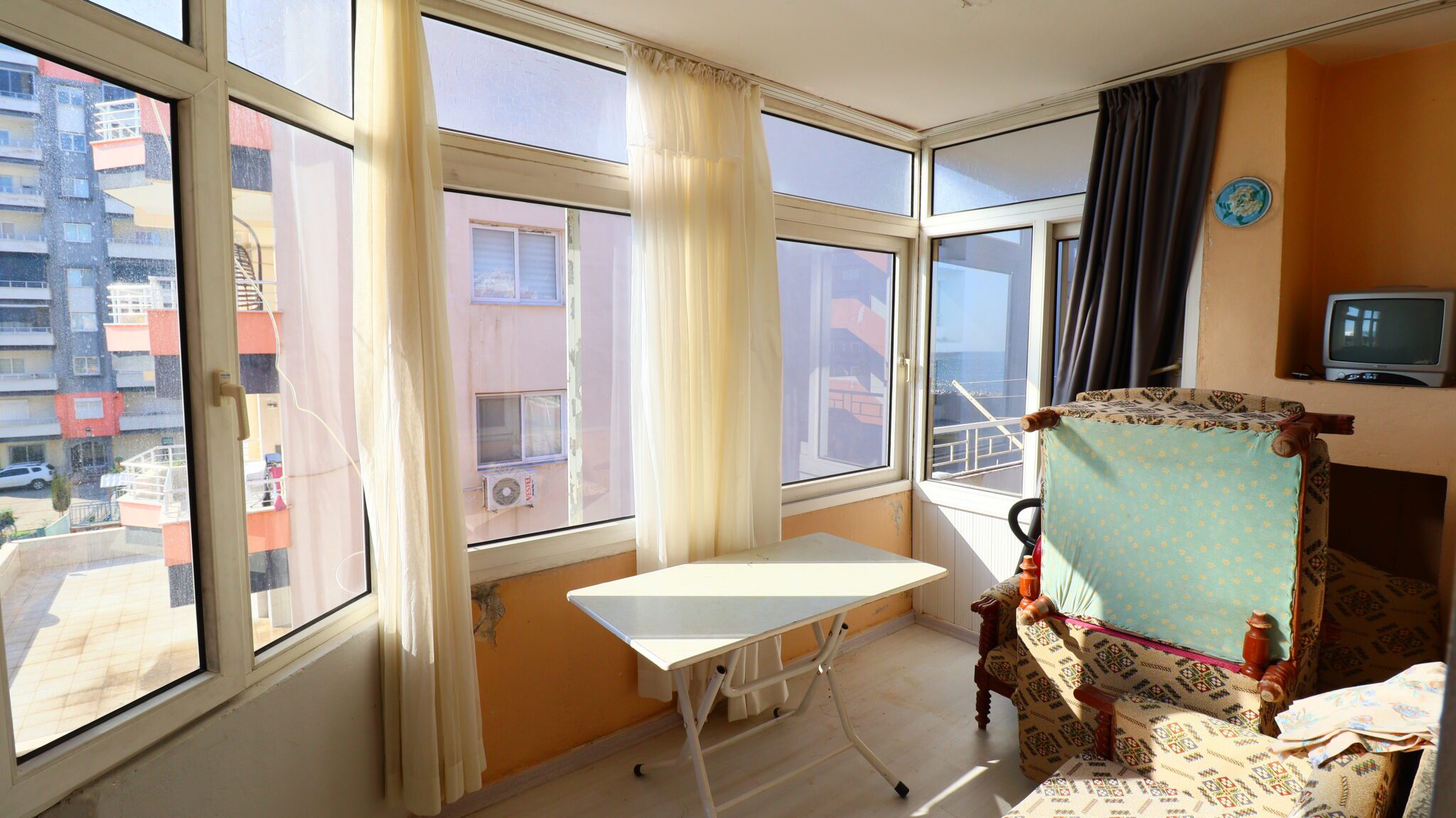 Mersin Erdemli Sahilde Satılık 1+1 Kelepir Fiyata Bakımlı Daire