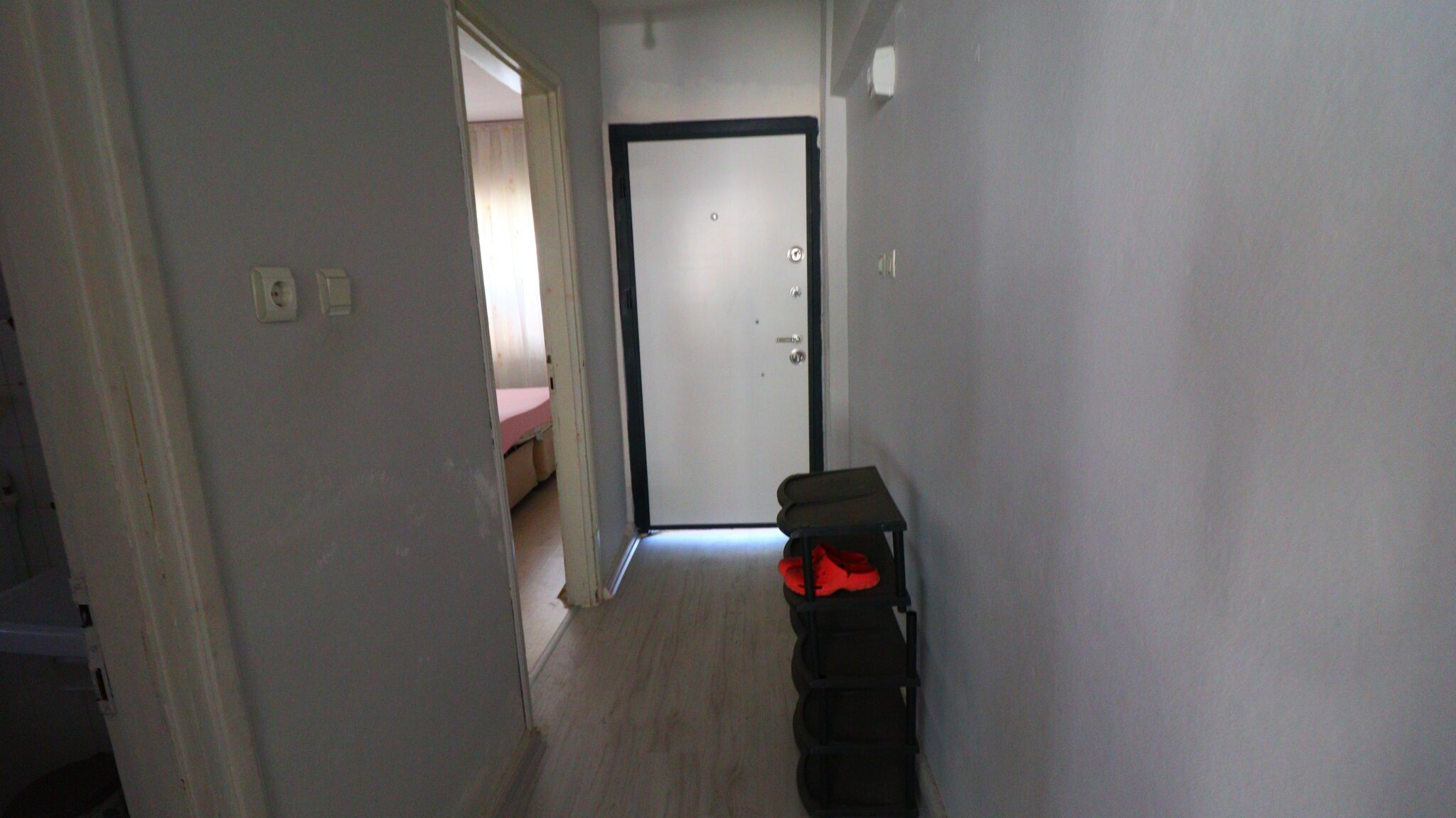 Mersin Erdemli Sahilde Satılık 1+1 Kelepir Fiyata Bakımlı Daire