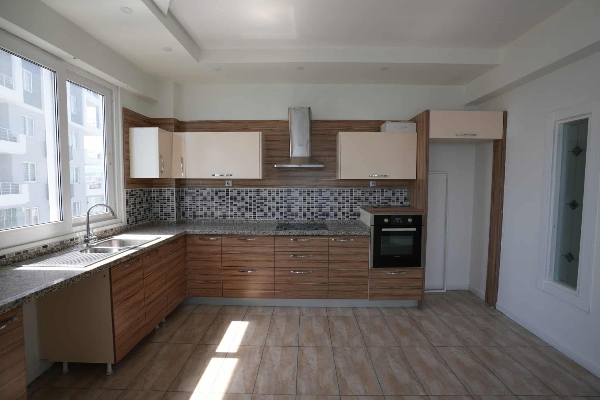 Mersin Erdemli Alatapark Denize Sıfır Satılık 4+1 Daire