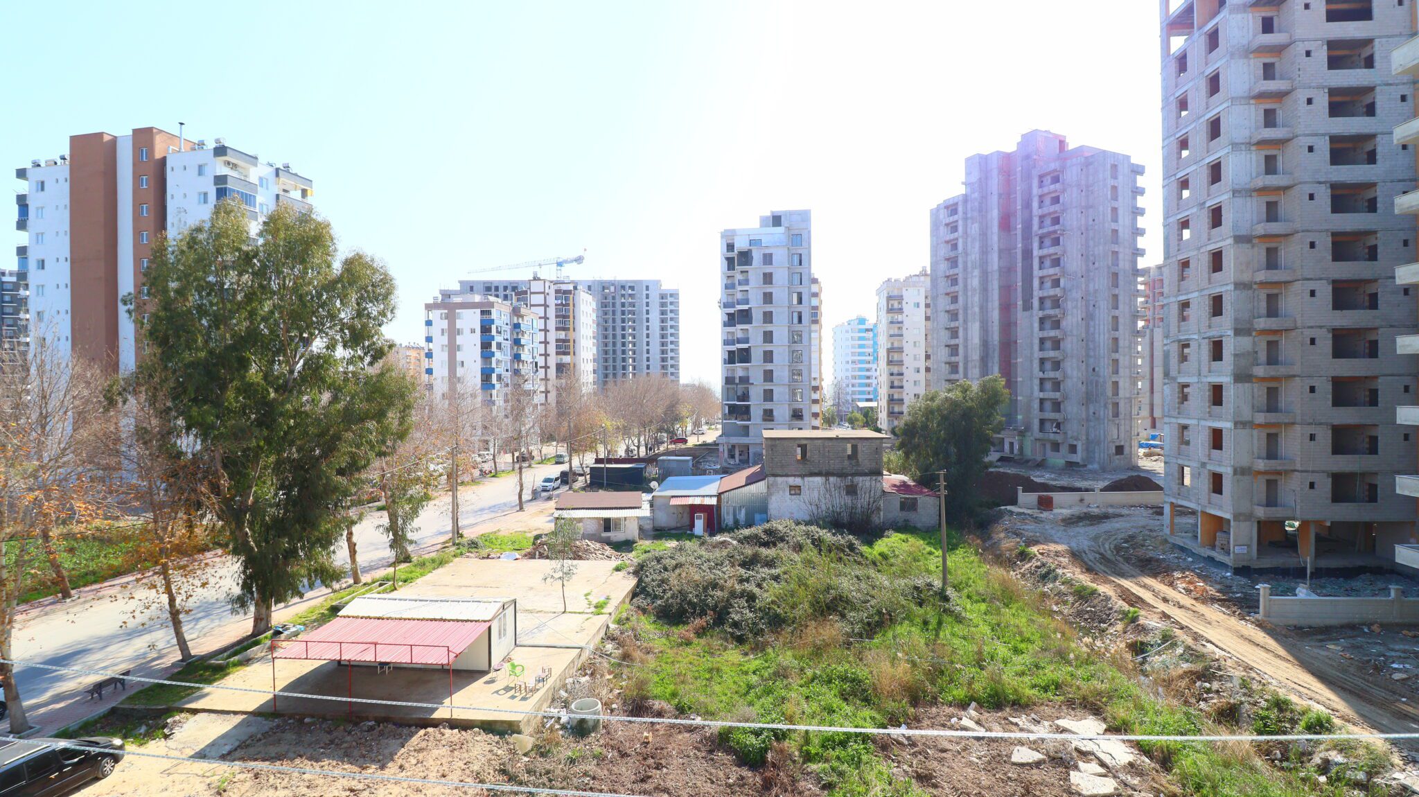 Mersin Erdemli Arpaçbahşiş 200 Meter Entfernung zum Meer 2+1 Wohnung zu verkaufen
