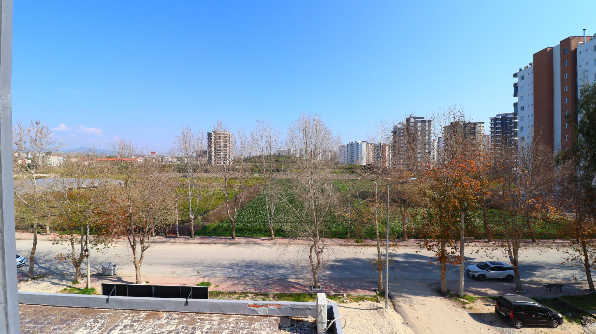 Mersin Erdemli Arpaçbahşiş 200 Meter Entfernung zum Meer 2+1 Wohnung zu verkaufen