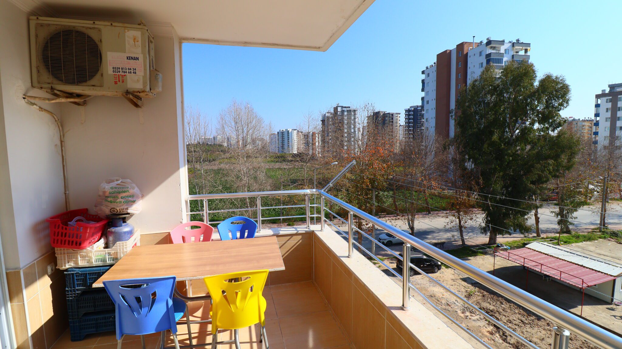 Mersin Erdemli Arpaçbahşiş 200 Meter Entfernung zum Meer 2+1 Wohnung zu verkaufen