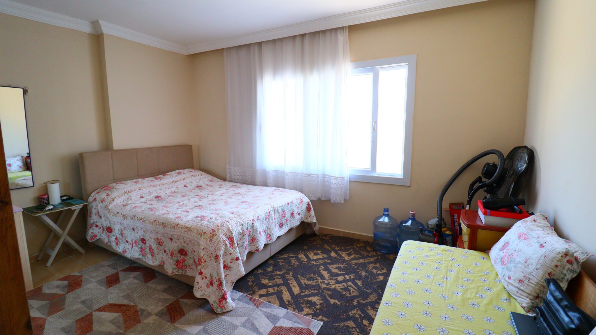 Mersin Erdemli Arpaçbahşiş 200 Meter Entfernung zum Meer 2+1 Wohnung zu verkaufen
