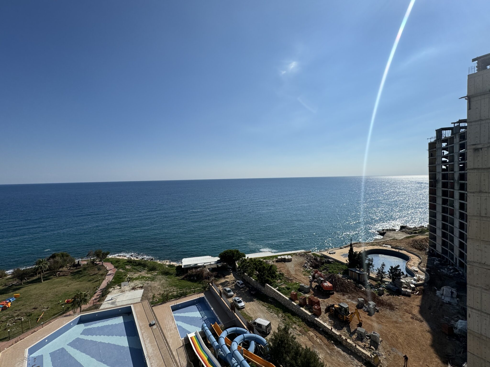 Mersin Erdemli Ayaş Sungate Satılık Denize sıfır 2+1 Daire