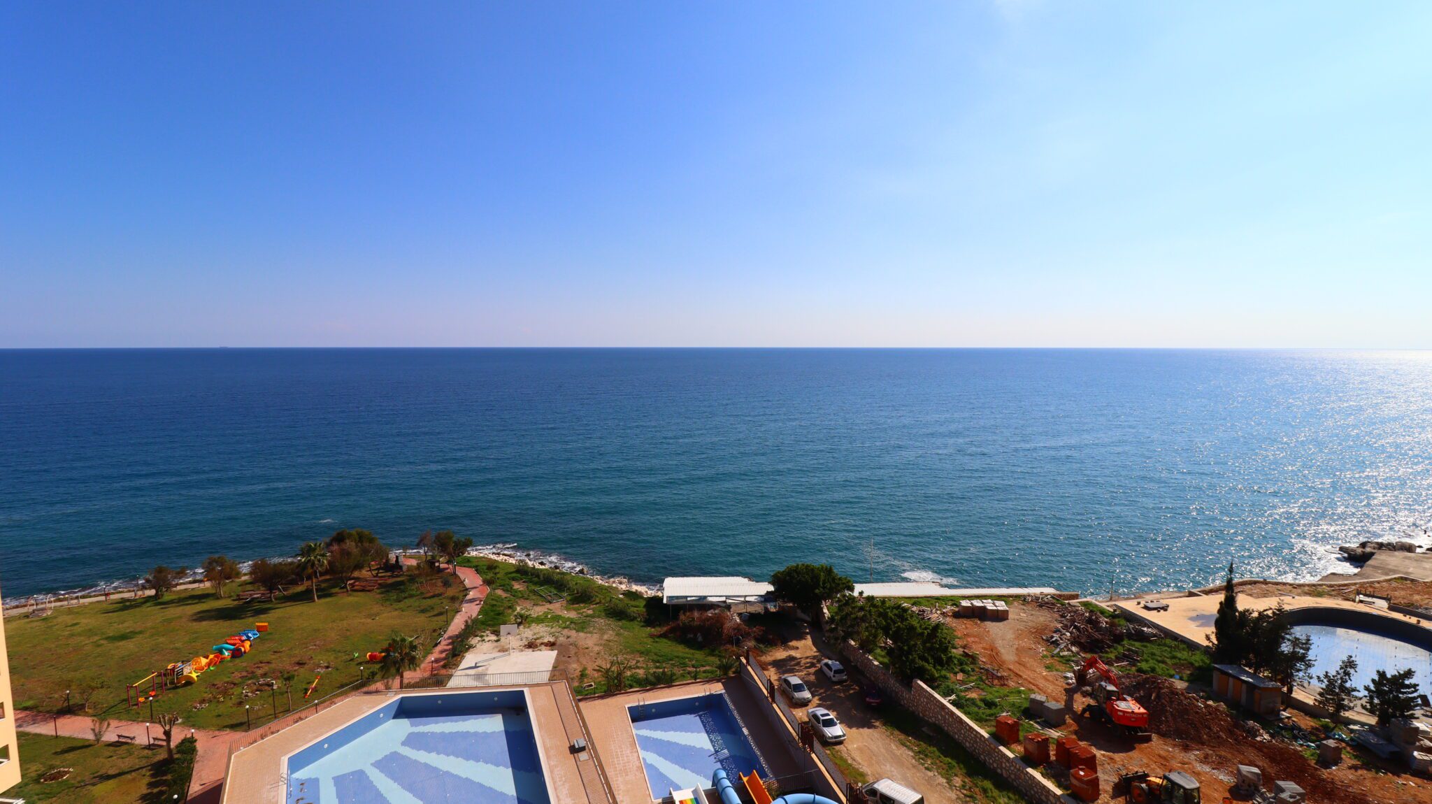 Mersin Erdemli Ayaş Sungate Satılık Denize sıfır 2+1 Daire