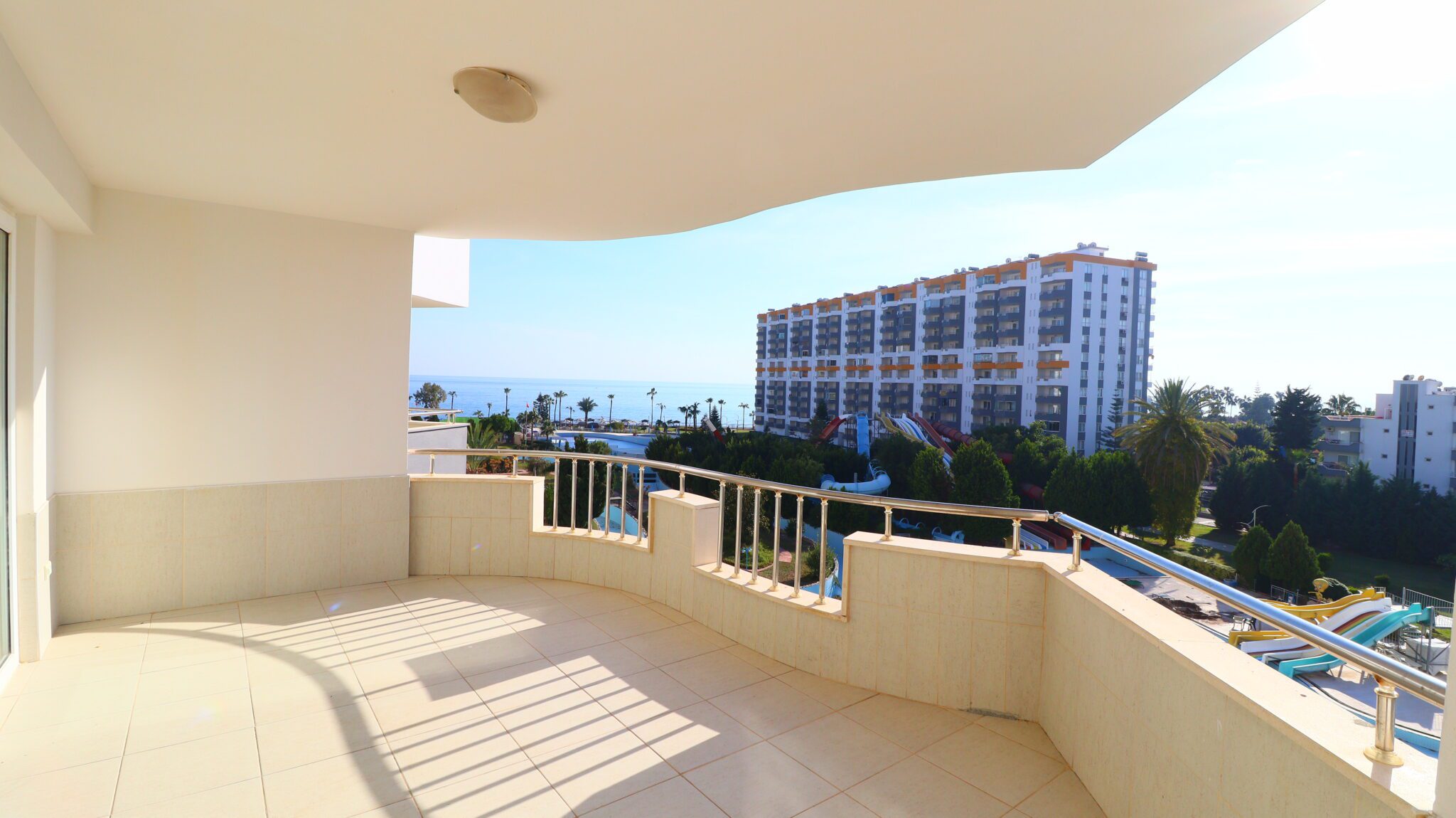 Mersin Erdemli Kargıpınarı Queenaba Site Möblierte Wohnung zu verkaufen 3+1 Gelegenheit