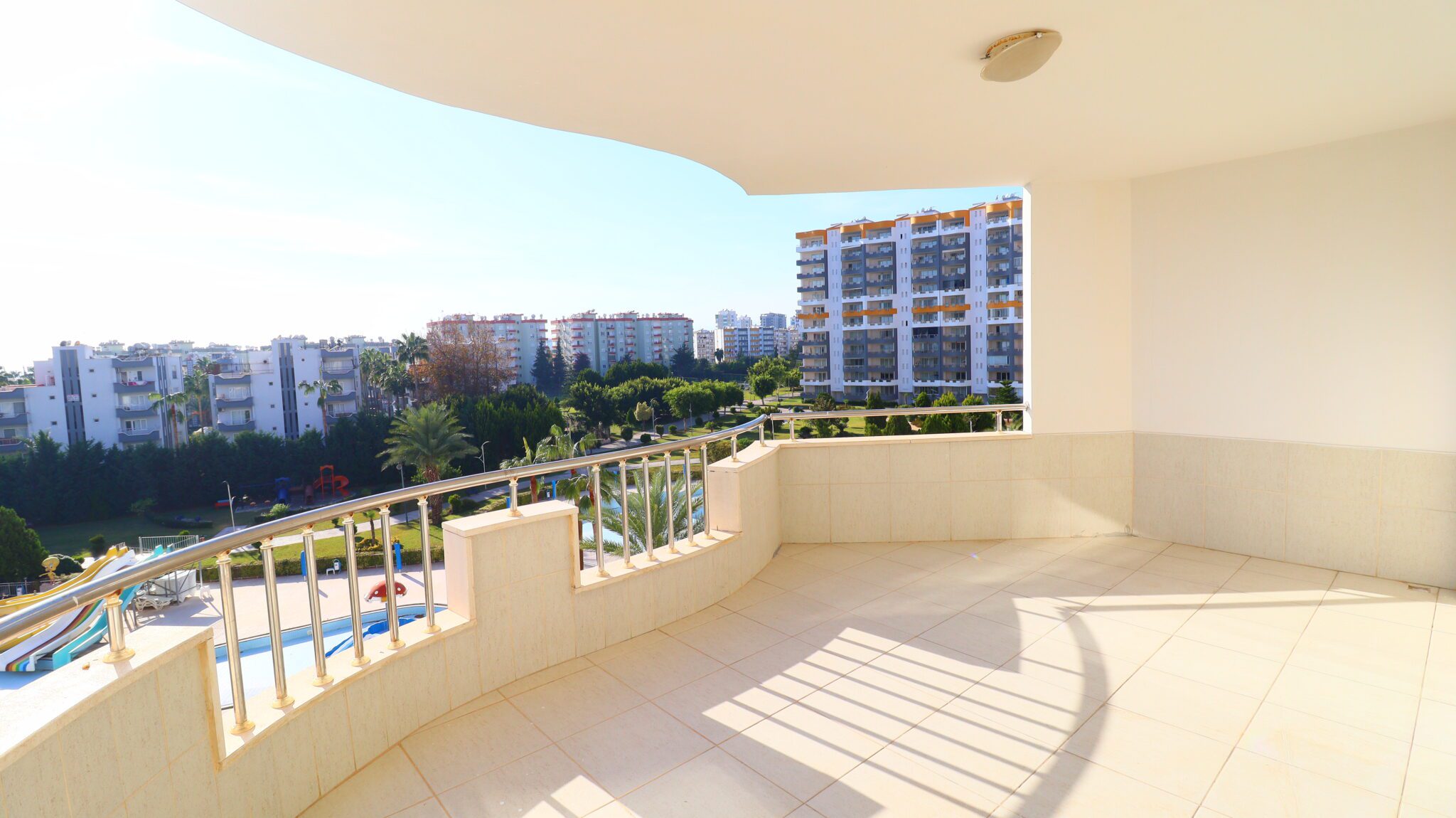 Mersin Erdemli Kargıpınarı Queenaba Site Möblierte Wohnung zu verkaufen 3+1 Gelegenheit