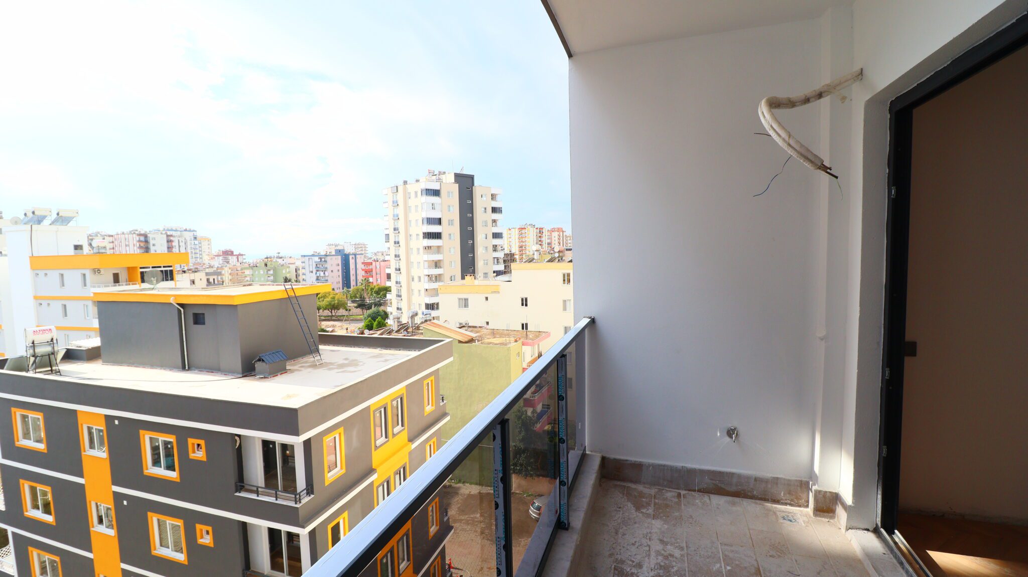 Mersin Erdemli Alata 1+1 Satılık Sıfır Geniş Daire