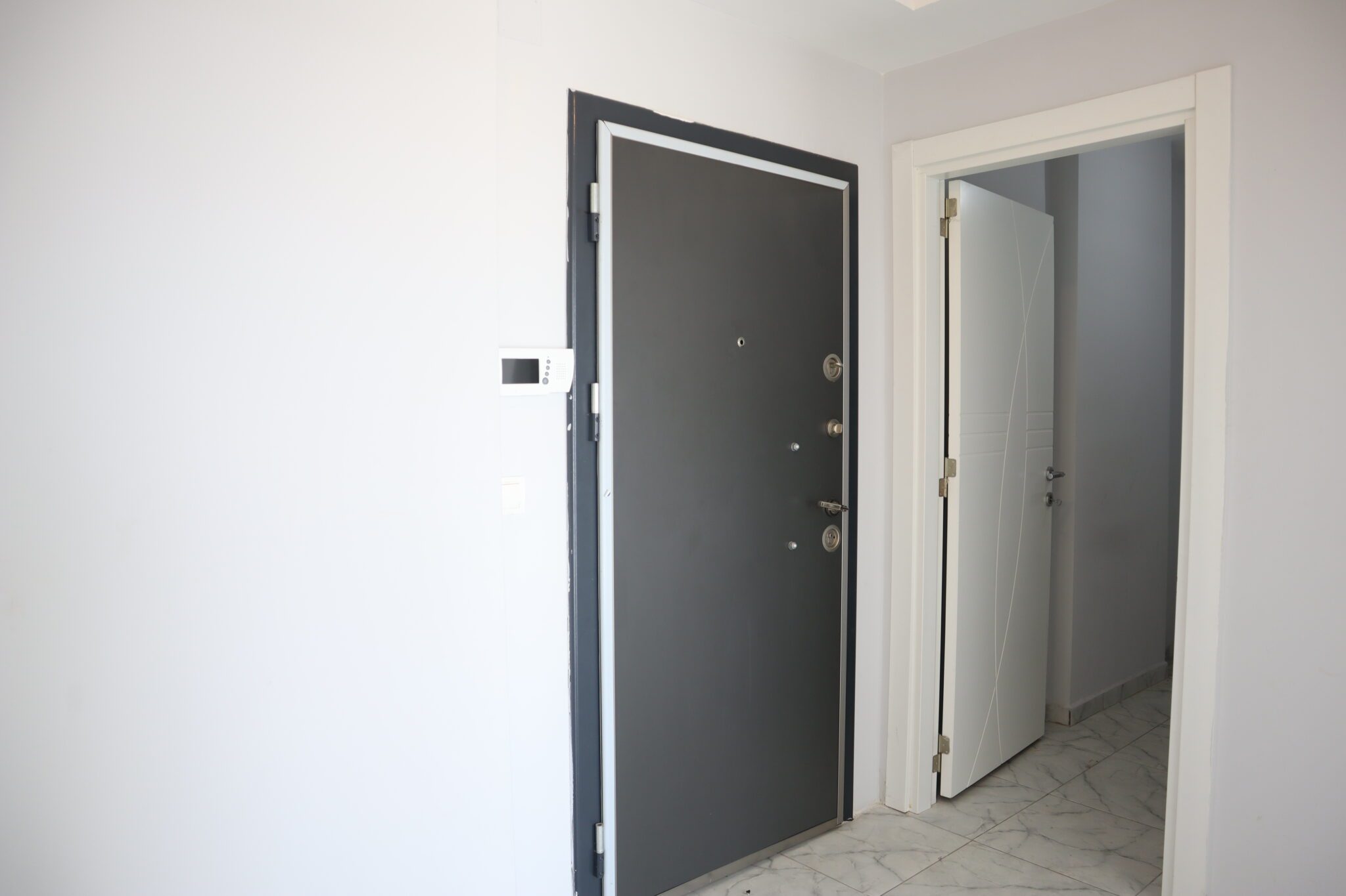Mersin Erdemli Alata Yeni Adliye Civarı Satılık 1+1 Daire
