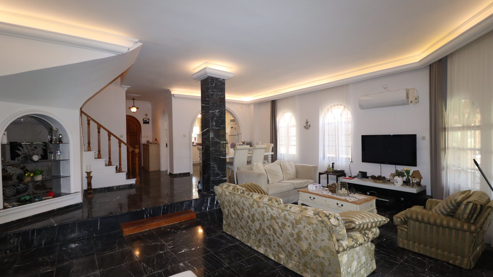 Mersin Erdemli Kargıpınarı Surf Villa's Triplex villa te koop