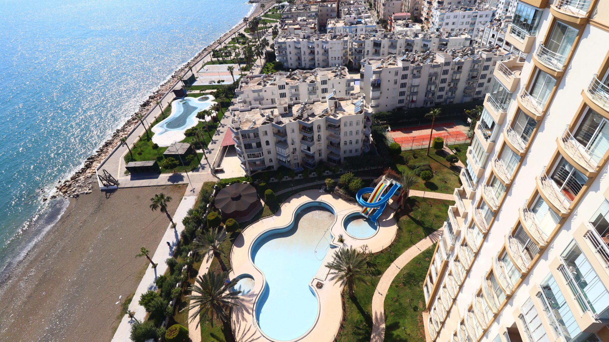 Mersin Erdemli Alatapark Denize Sıfır Satılık Bakımlı 4+1 Daire