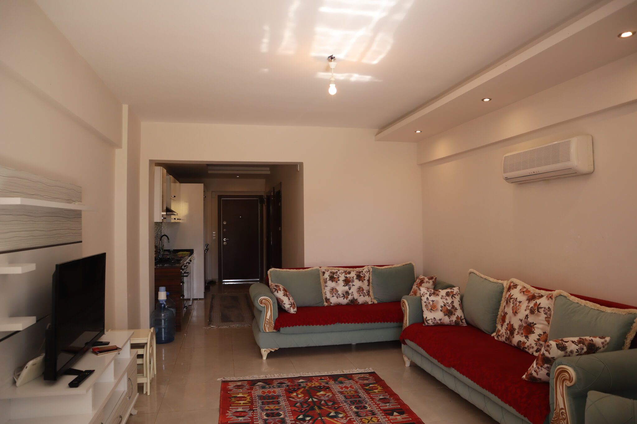 Mersin Erdemli Arpaçbahşiş Liparis Sunset 1+1 Eşyalı  Kiralık Daire