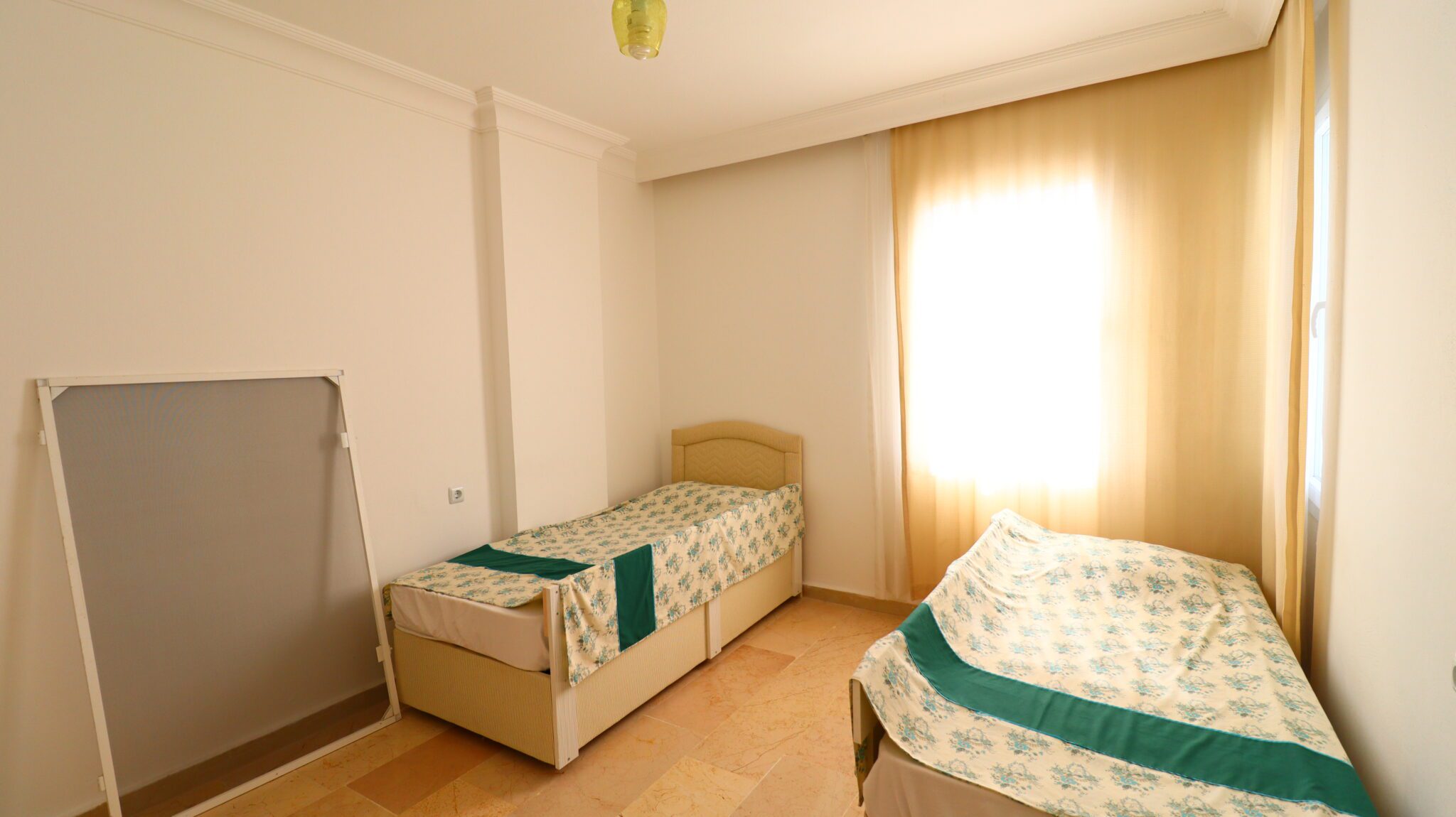 Mersin Erdemli Ayaş Club Alga Sitesi Denize Sıfır Satılık Daire