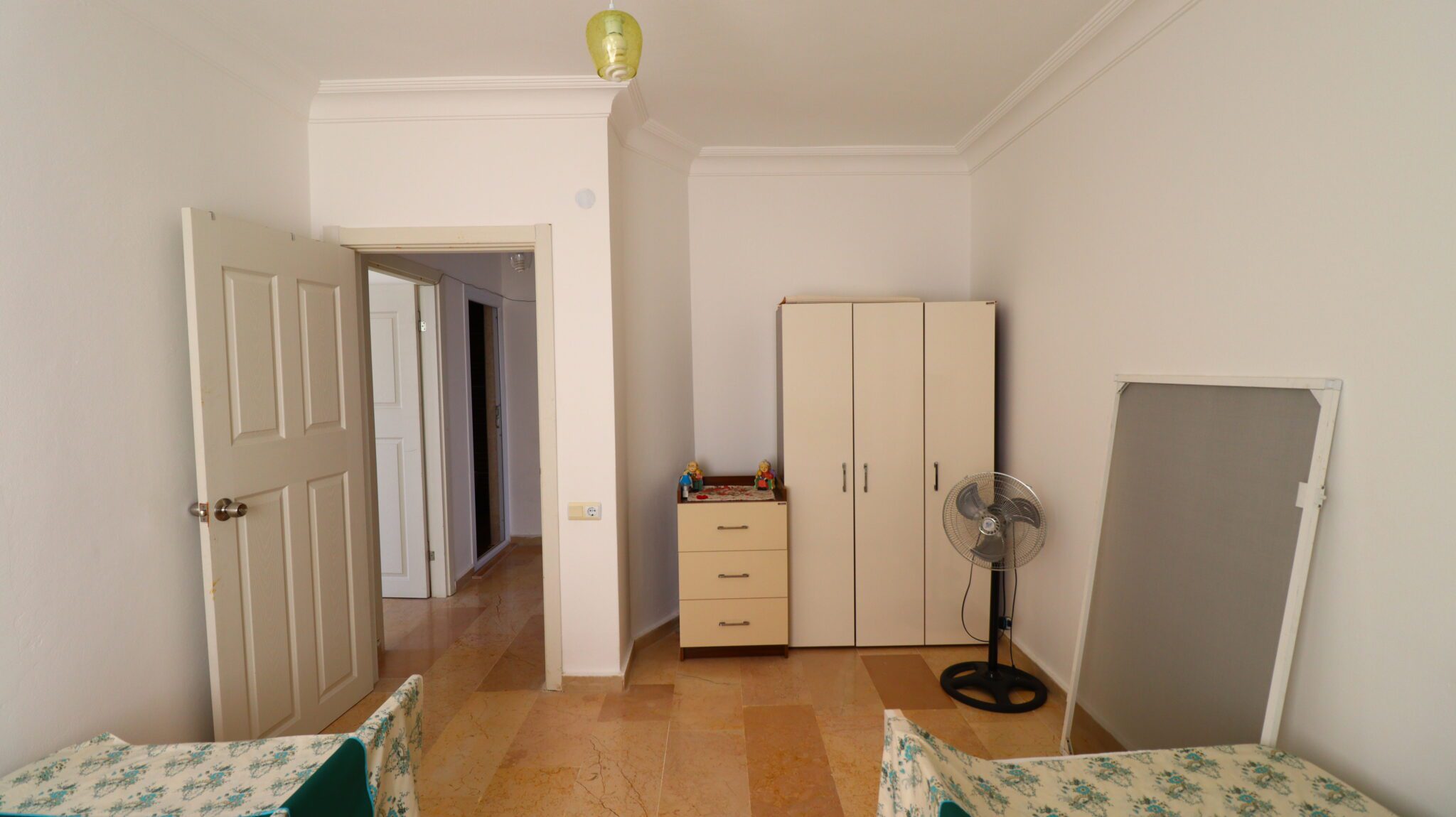 Mersin Erdemli Ayaş Club Alga Sitesi Denize Sıfır Satılık Daire