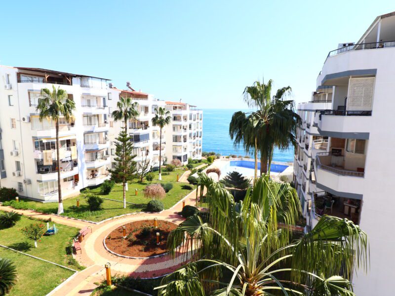 Mersin Erdemli Ayaş Club Alga Sitesi Denize Sıfır Satılık Daire