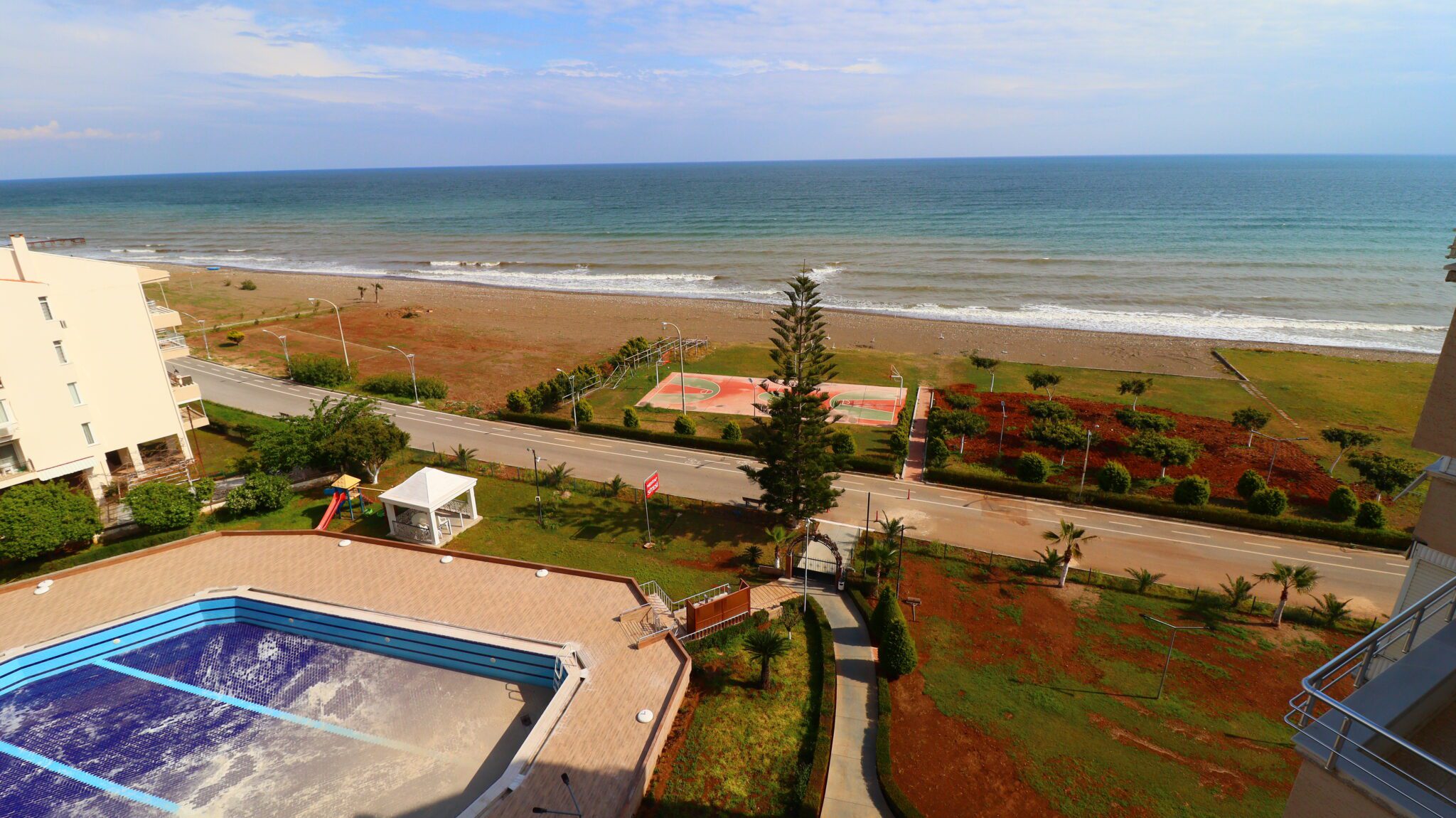 Mersin Erdemli Tömük Mehtap Tatil Sitesi Eşyalı Satılık 2+1 Dağ Deniz Cephe Daire
