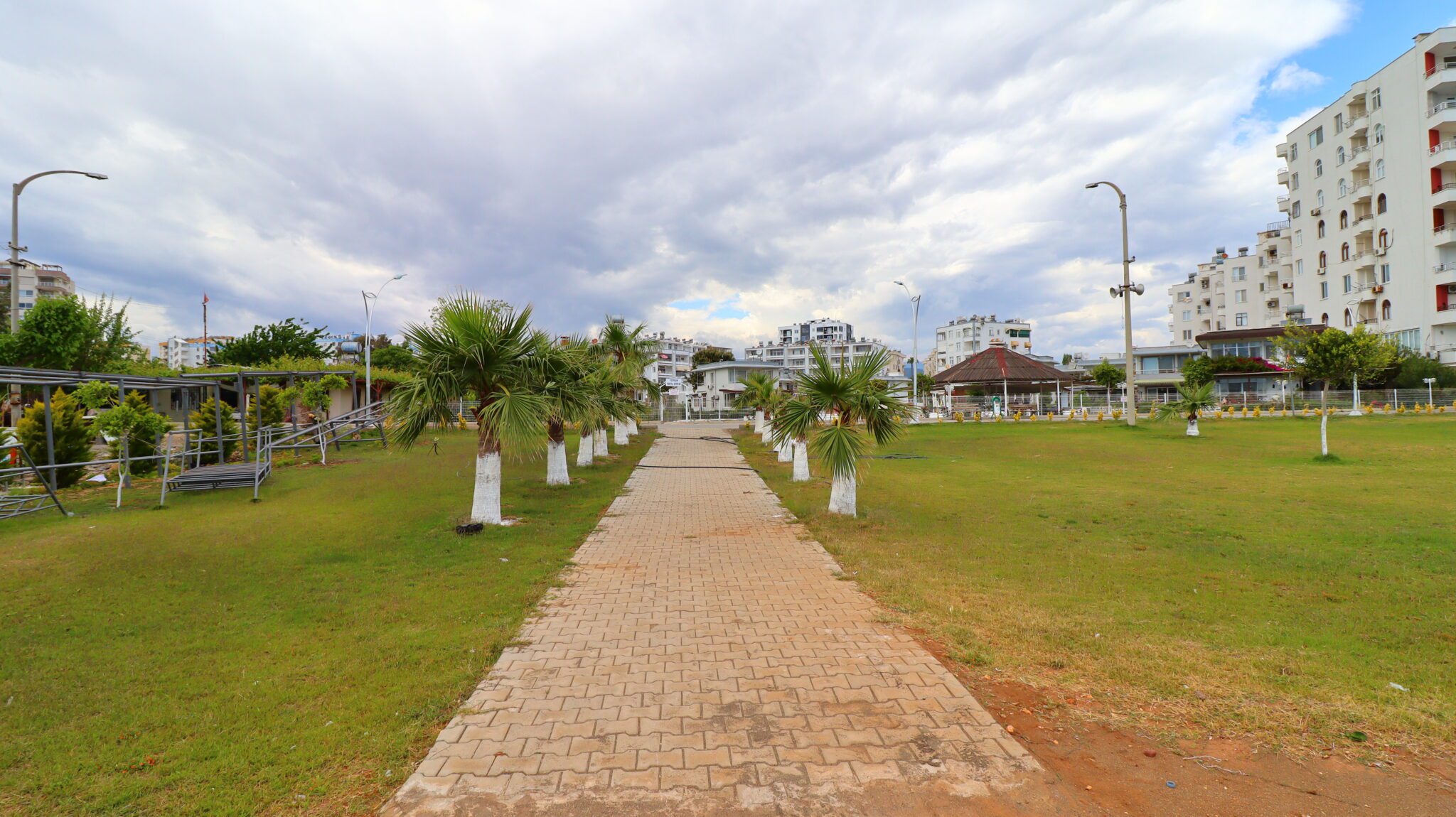 Mersin Erdemli Tömük Tatil Sitesi 2+1 Satılık Bakımlı Masrafsız Daire