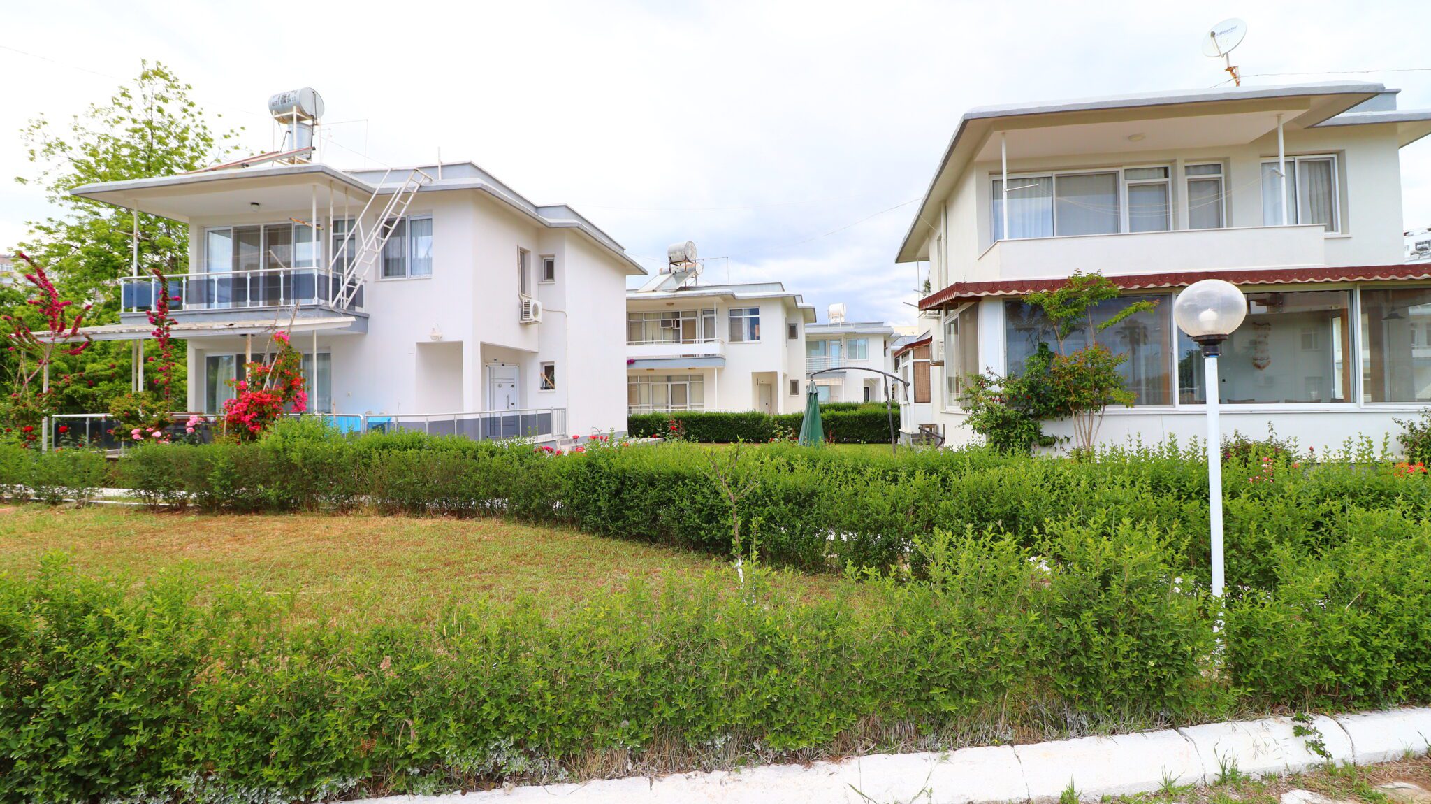 Mersin Erdemli Tömük Tatil Sitesi 2+1 Satılık Bakımlı Masrafsız Daire