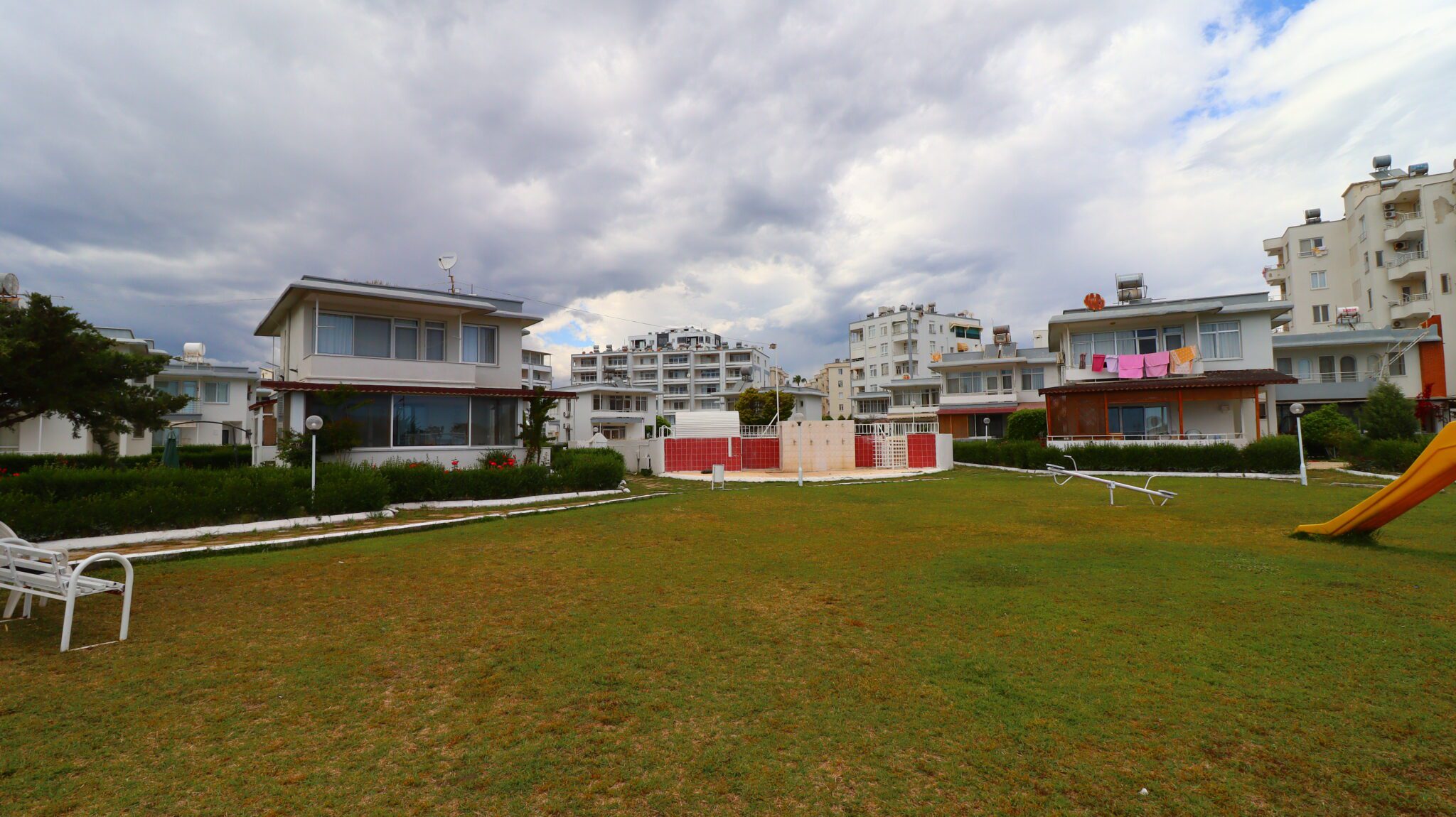 Mersin Erdemli Tömük Tatil Sitesi 2+1 Satılık Bakımlı Masrafsız Daire