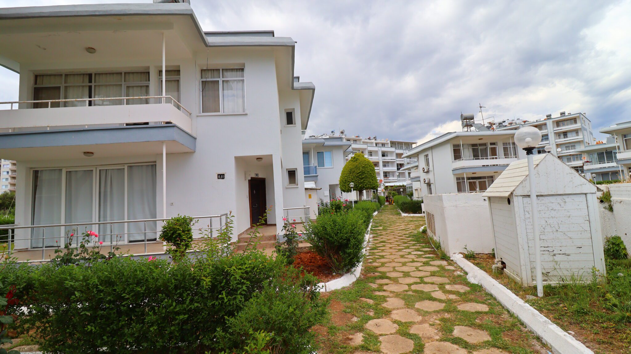 Mersin Erdemli Tömük Tatil Sitesi 2+1 Satılık Bakımlı Masrafsız Daire