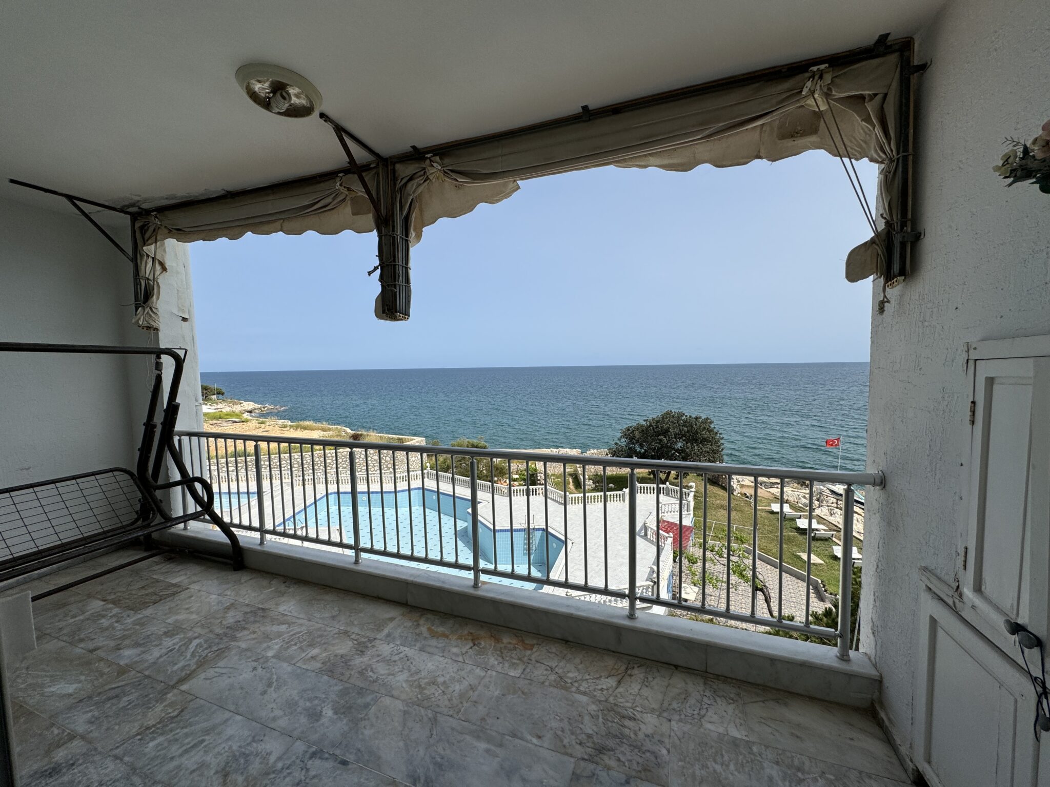 Mersin Erdemli Ayaş Denize Sıfır Sezen Sitesi Satılık 2+1 Daire