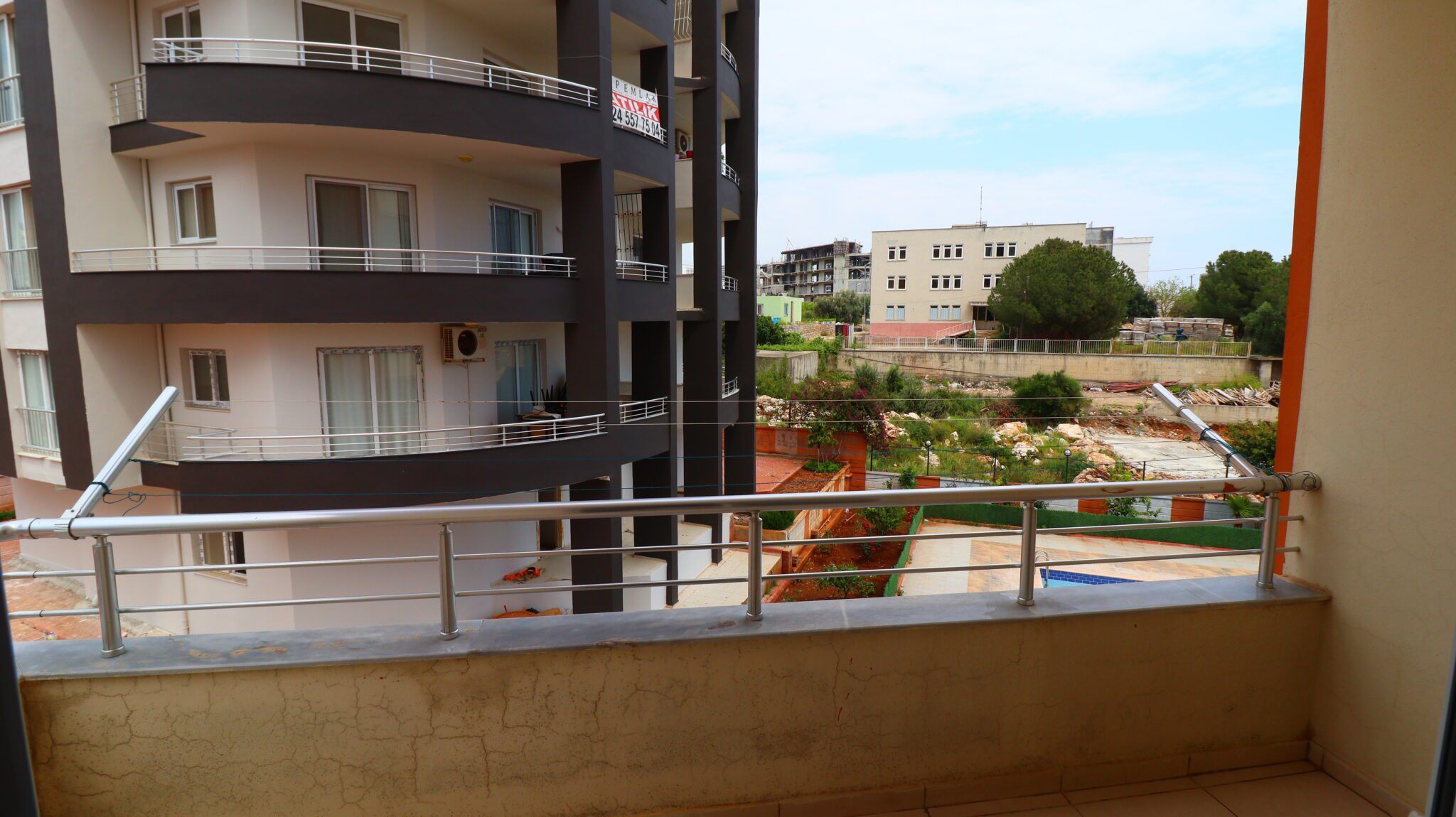 Mersin Erdemli Ayaş Mecitoğlu Sitesi Eşyalı Satılık 2+1 Masrafsız Daire
