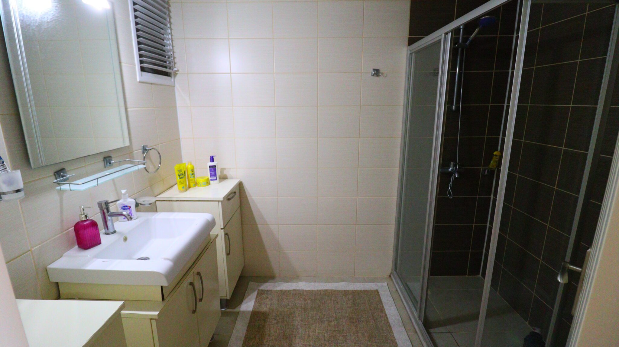 Mersin Kargıpınarı Queenaba Sitesi Eşyalı Kiralık 3+1 E Blok Daire