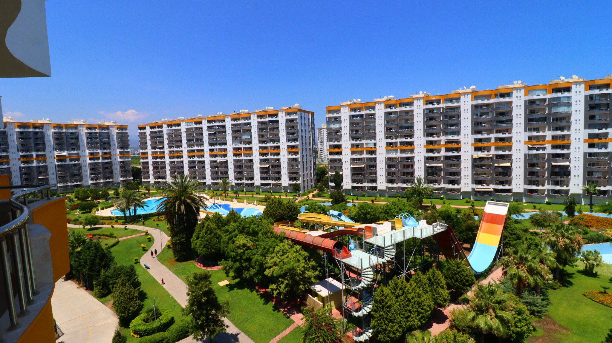 Mersin Kargıpınarı Queenaba Sitesi Eşyalı Kiralık 3+1 E Blok Daire
